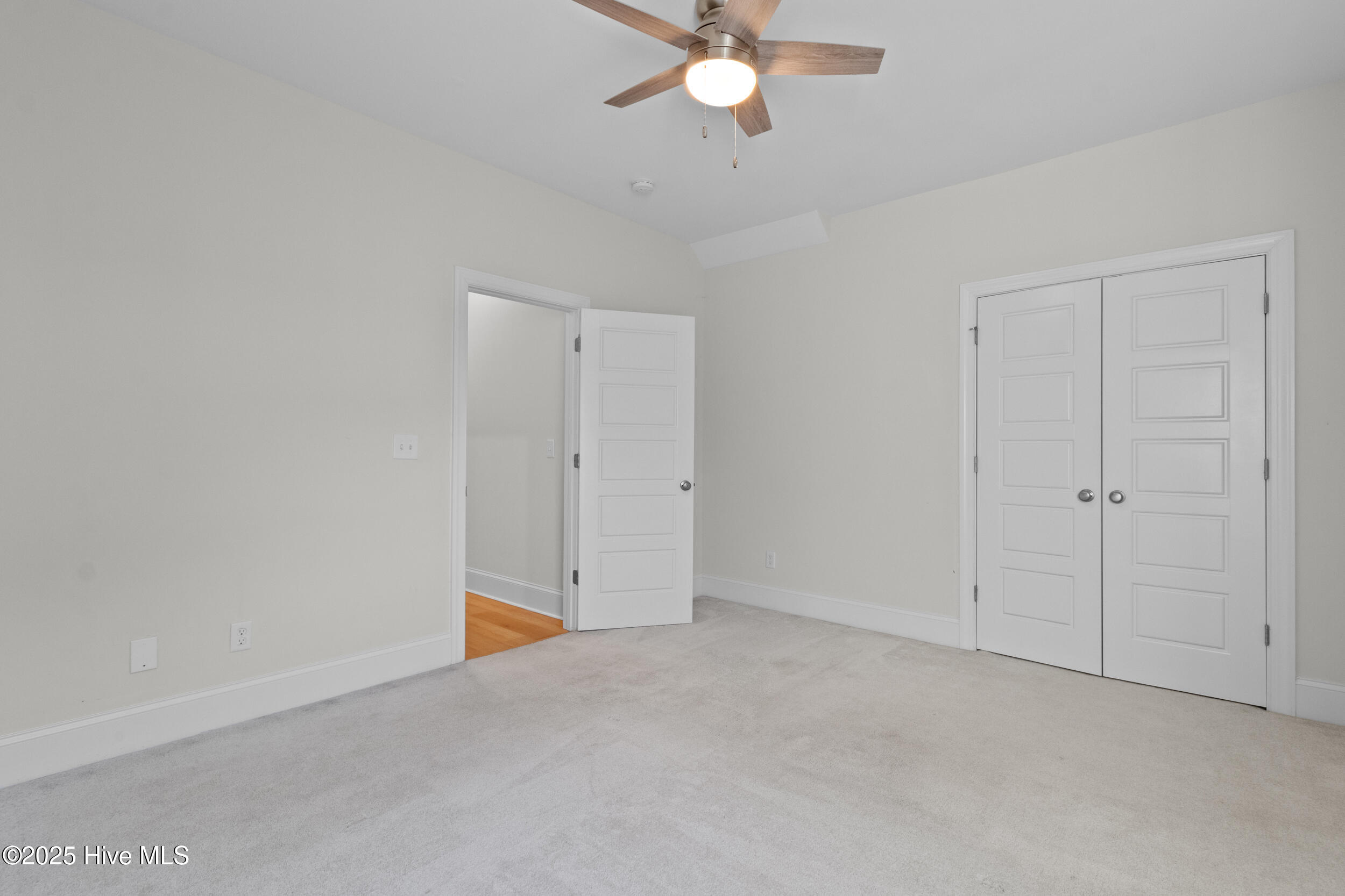 215 Hanover Lakes Drive