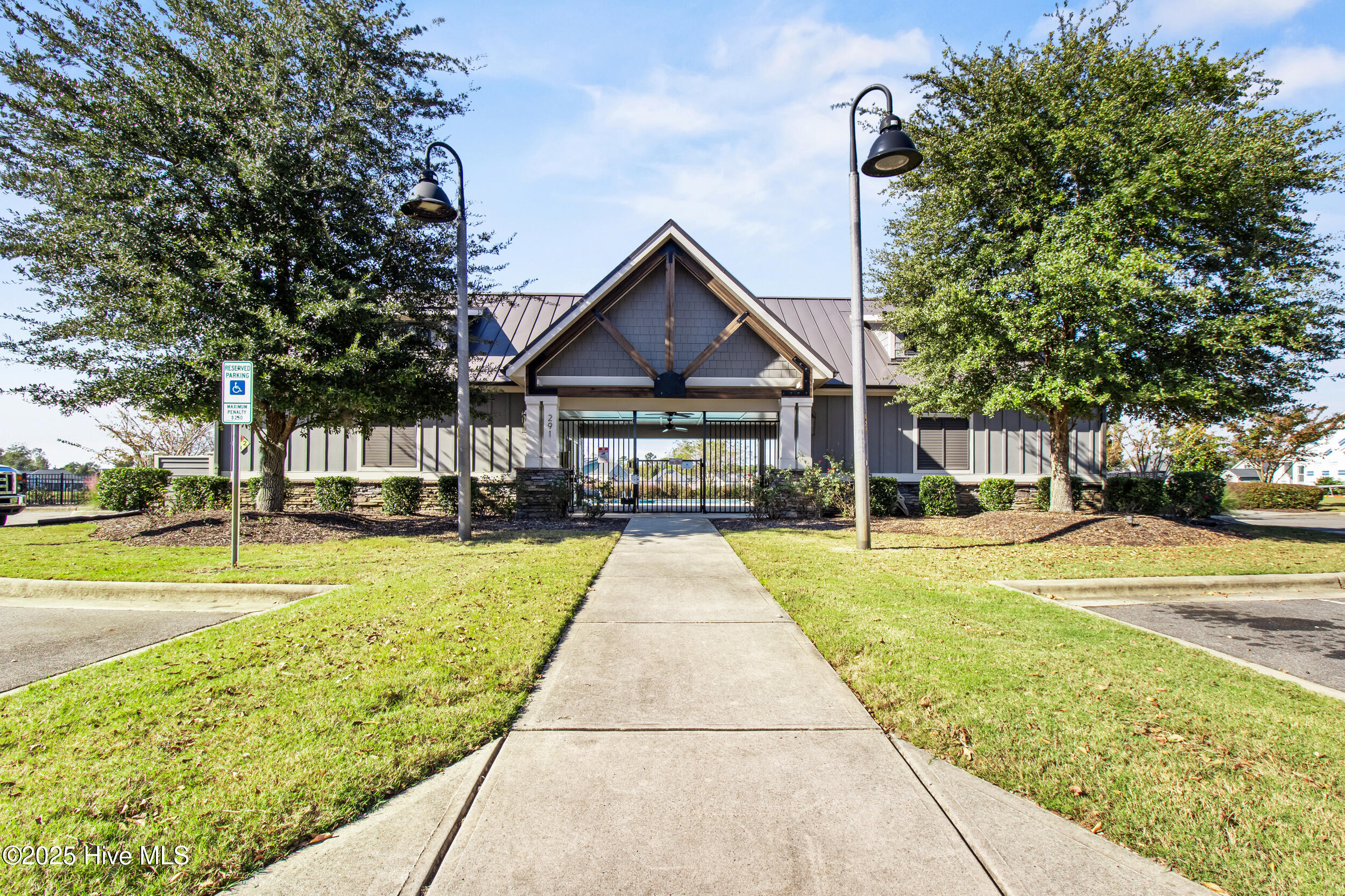 215 Hanover Lakes Drive