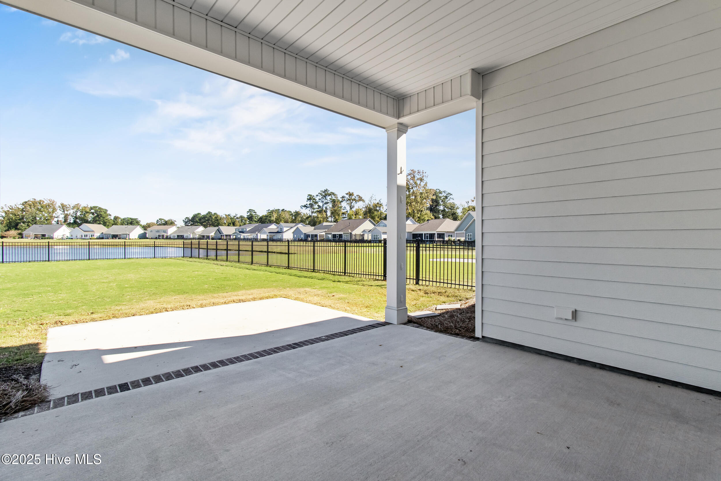 215 Hanover Lakes Drive