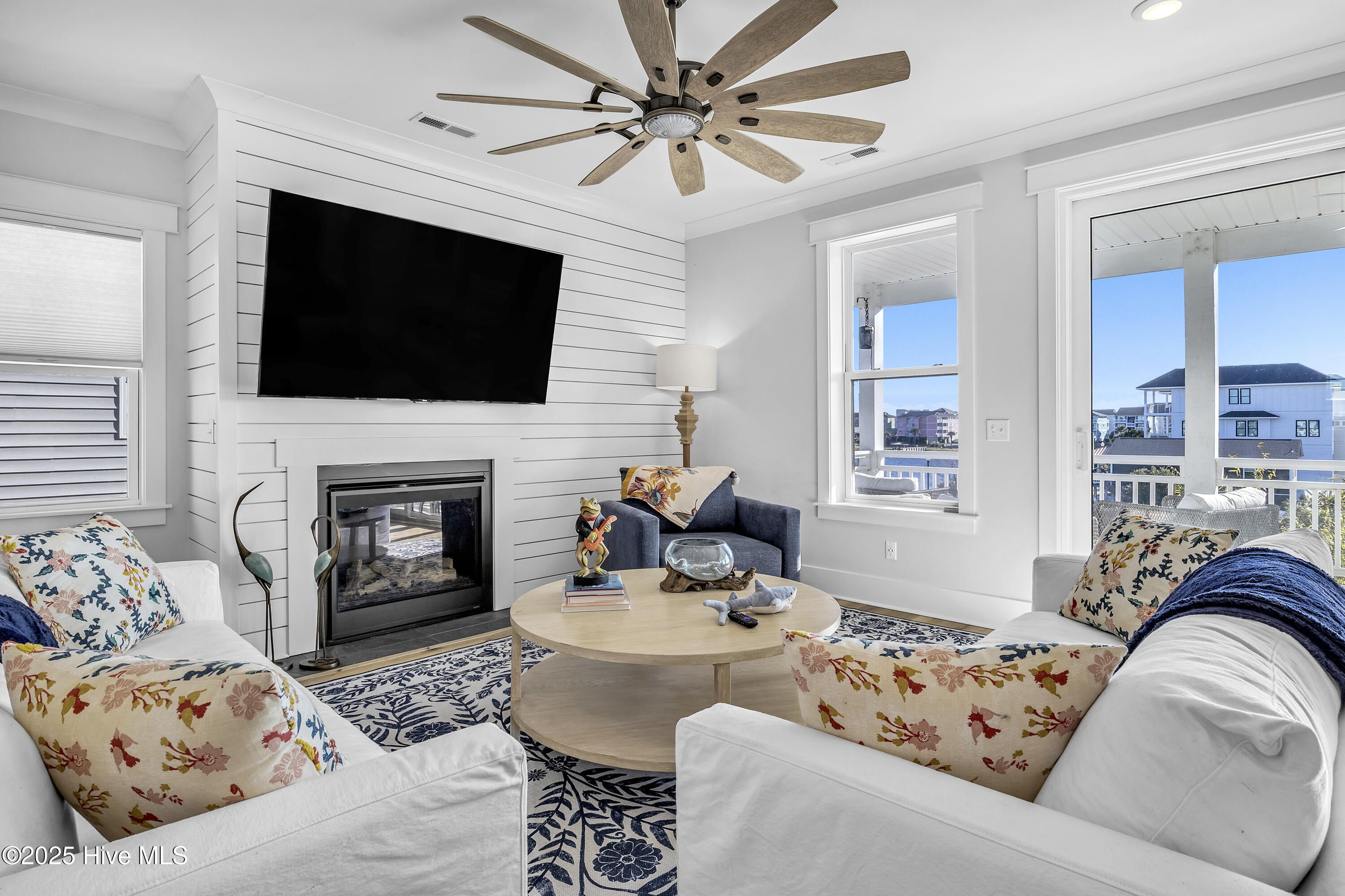 611 Third Street S