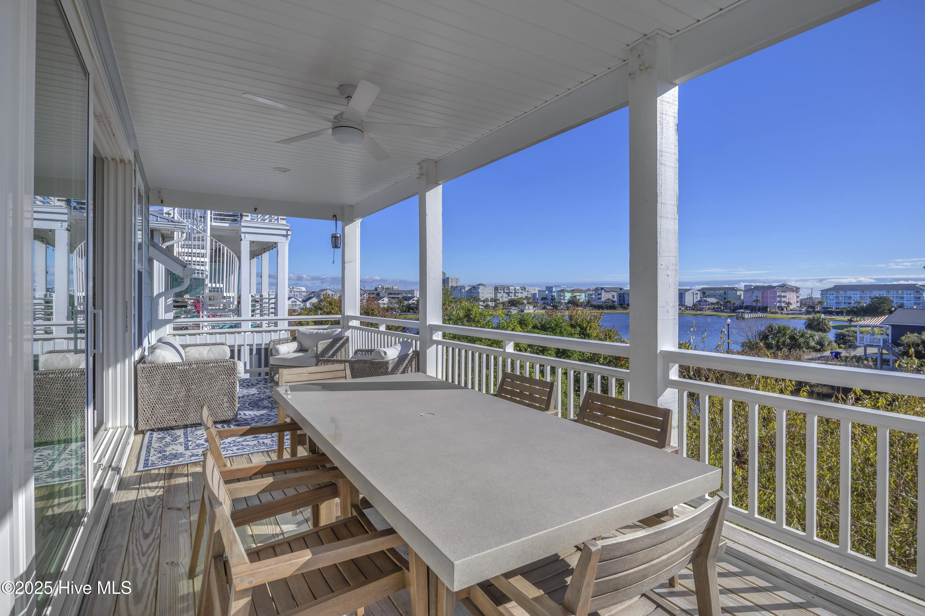 611 Third Street S