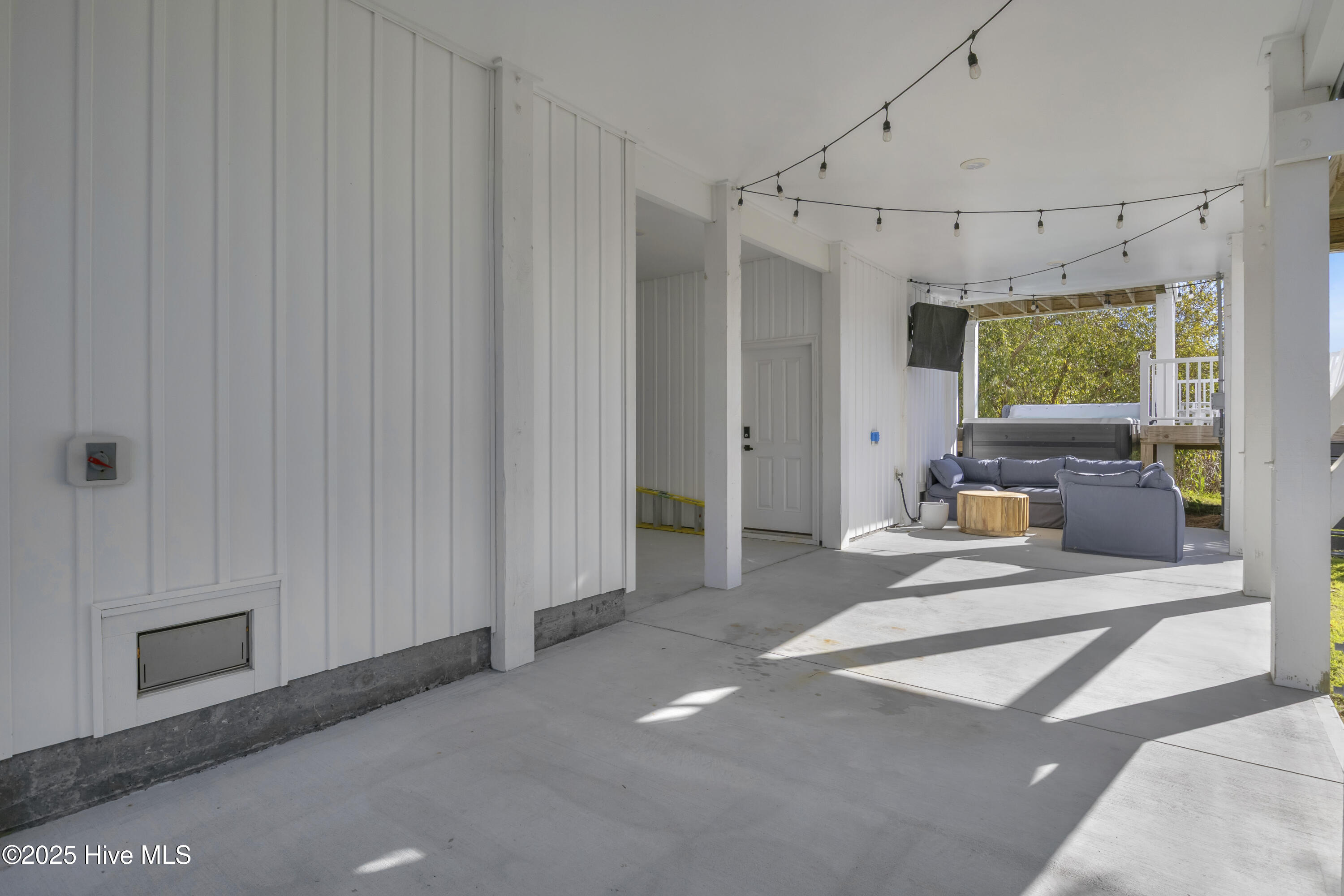 611 Third Street S