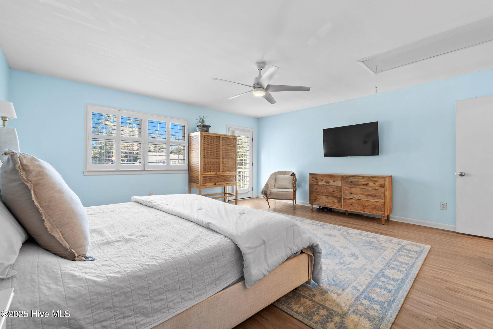 1800 Eastwood Road 230