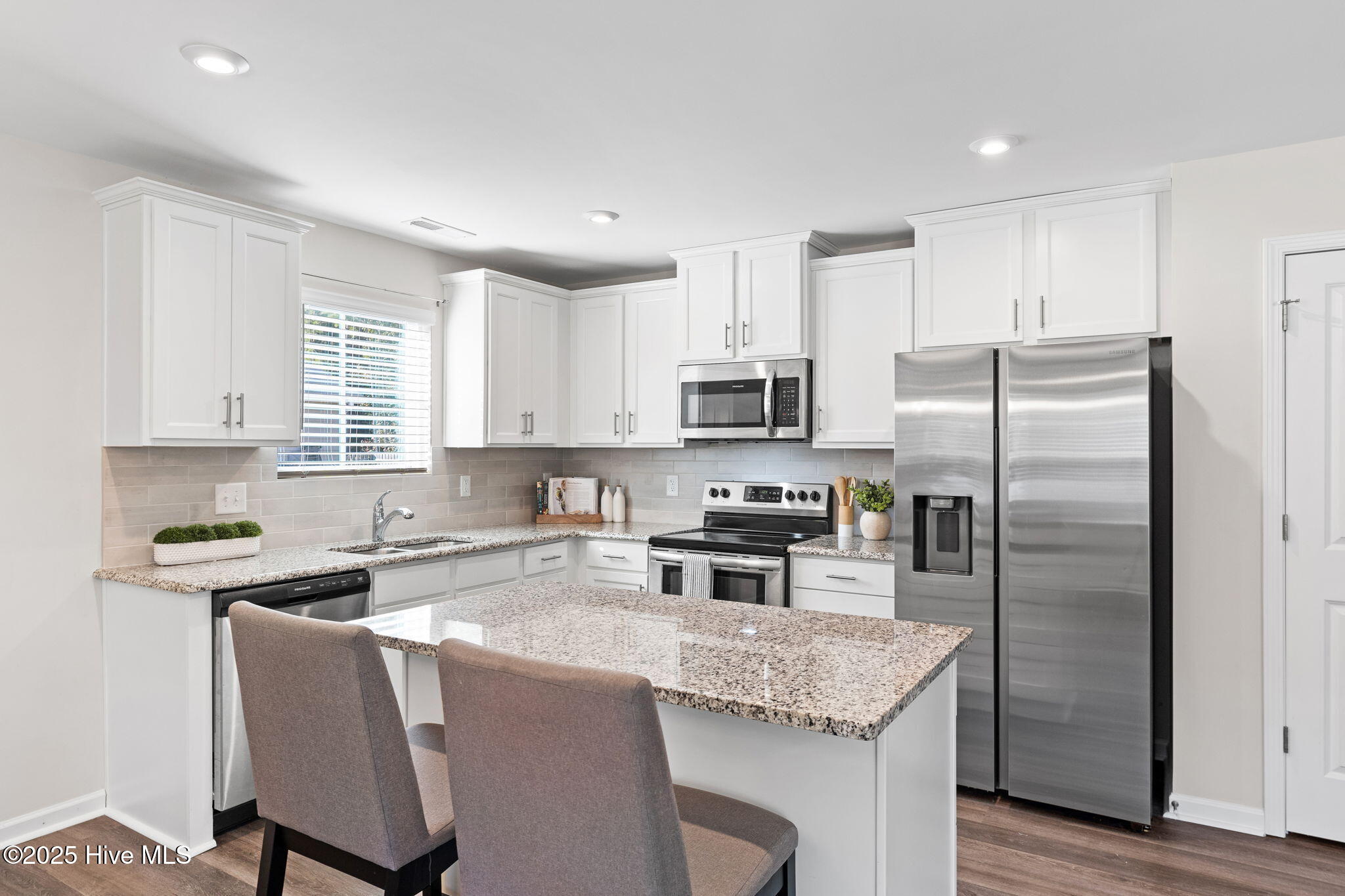 1316 N Fisher King Drive SE