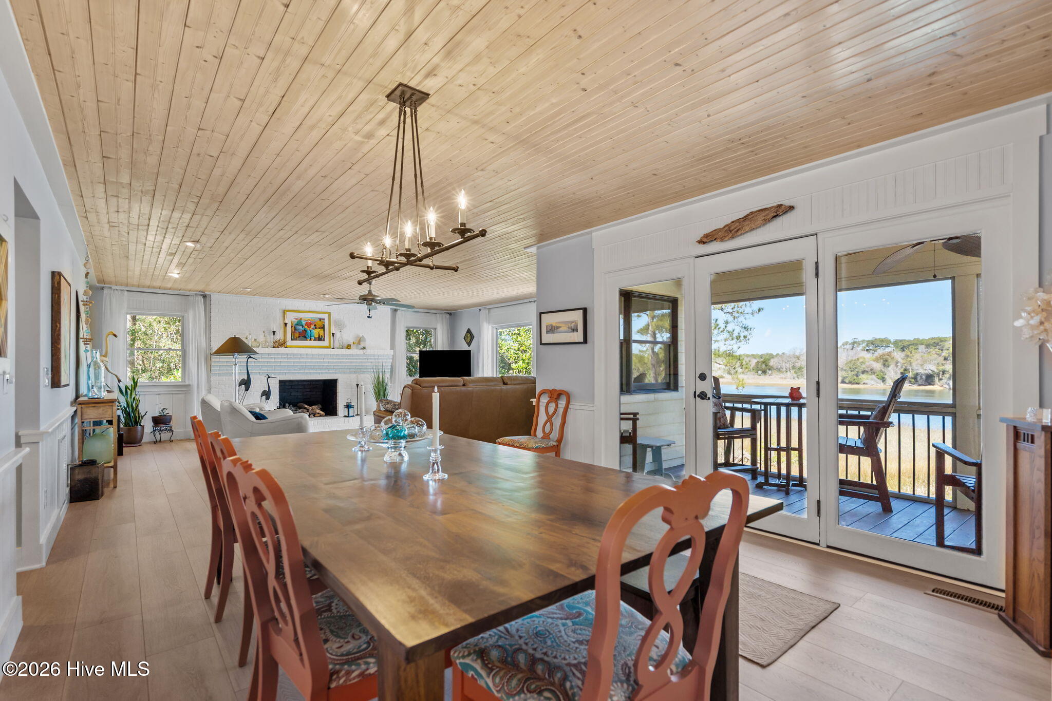 2502 W Yacht Drive