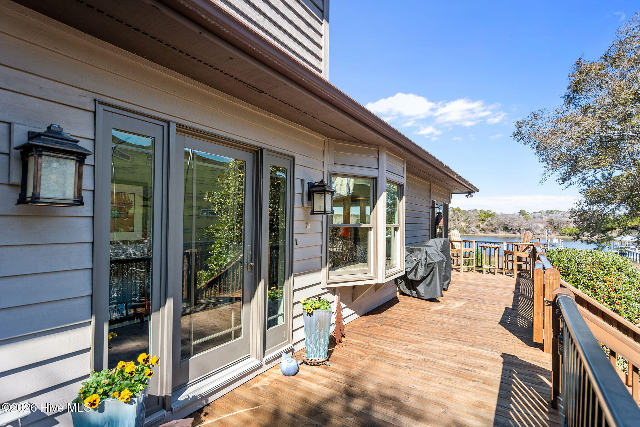2502 W Yacht Drive