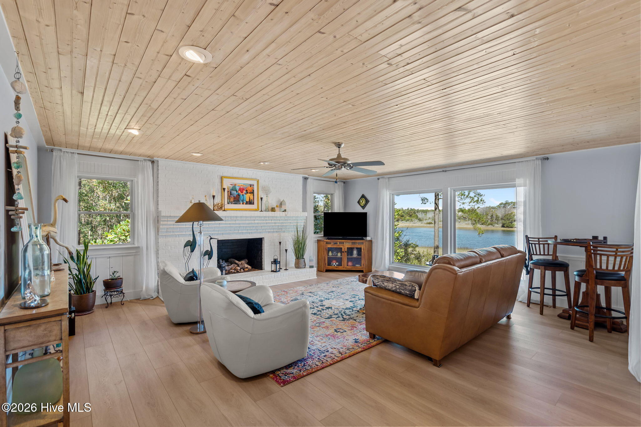 2502 W Yacht Drive