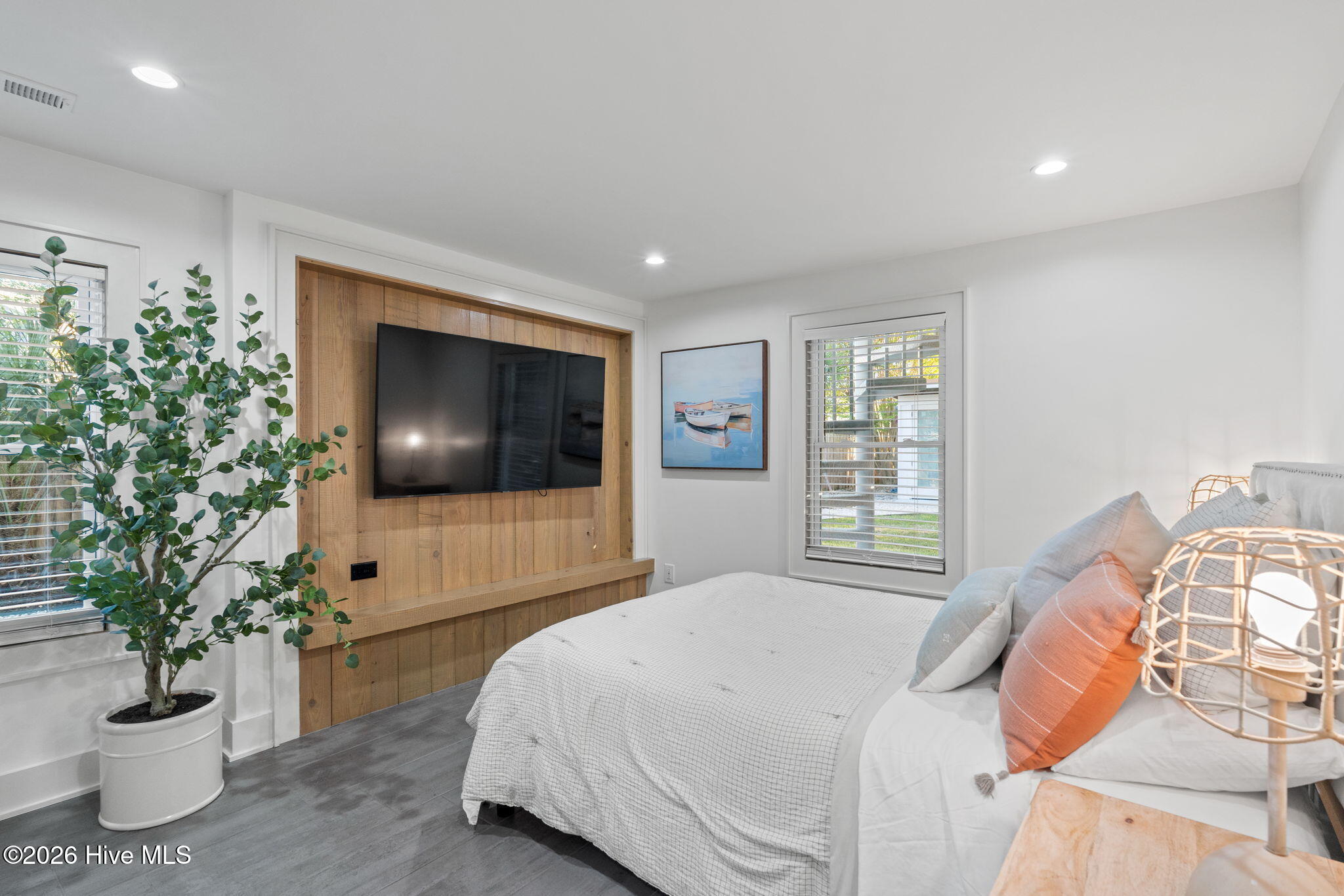 305 Sumter Avenue