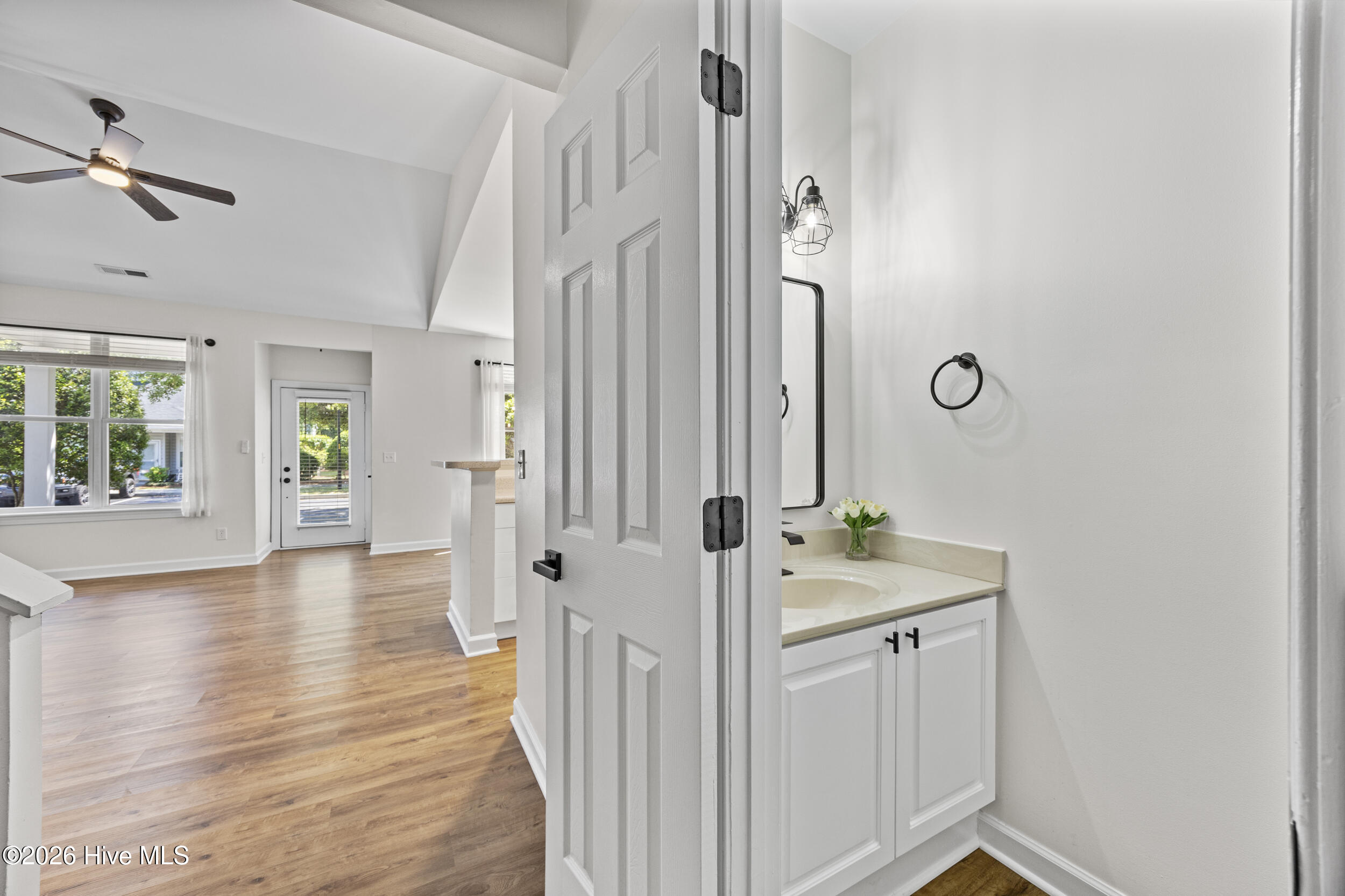 321 S Kerr Avenue Unit 157