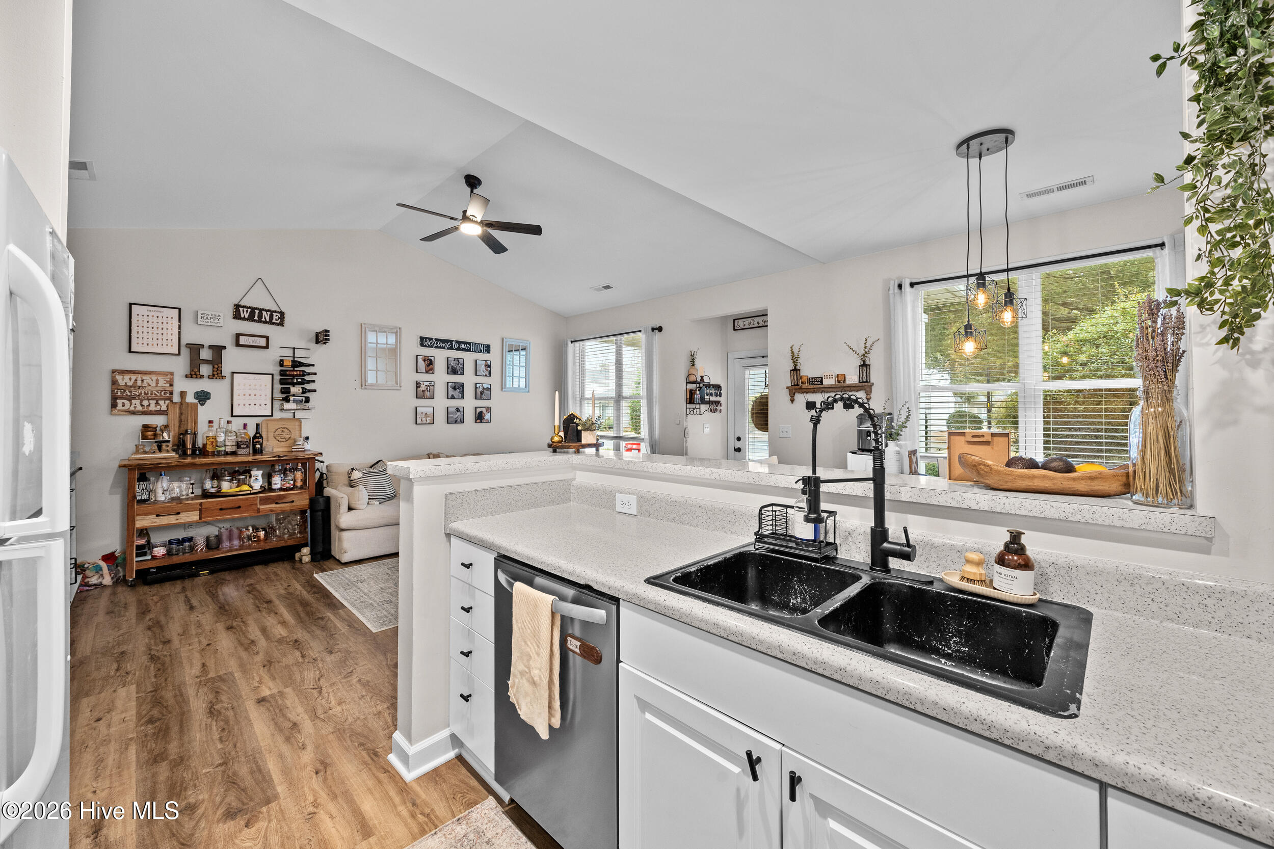 321 S Kerr Avenue Unit 157