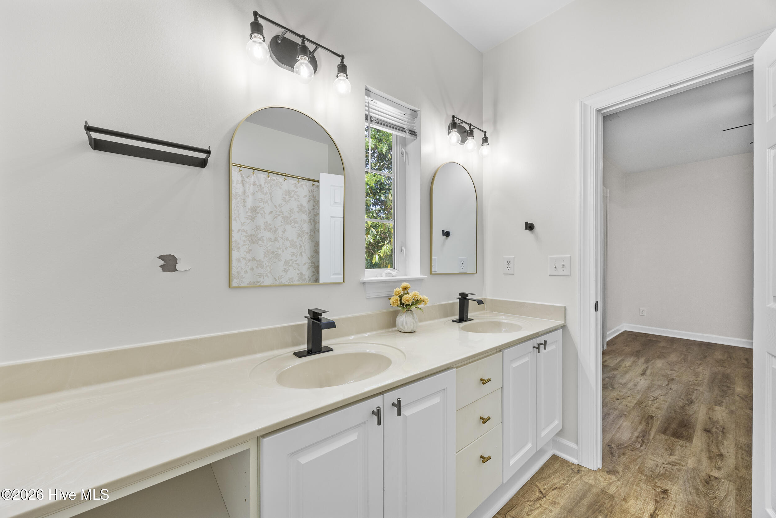 321 S Kerr Avenue Unit 157