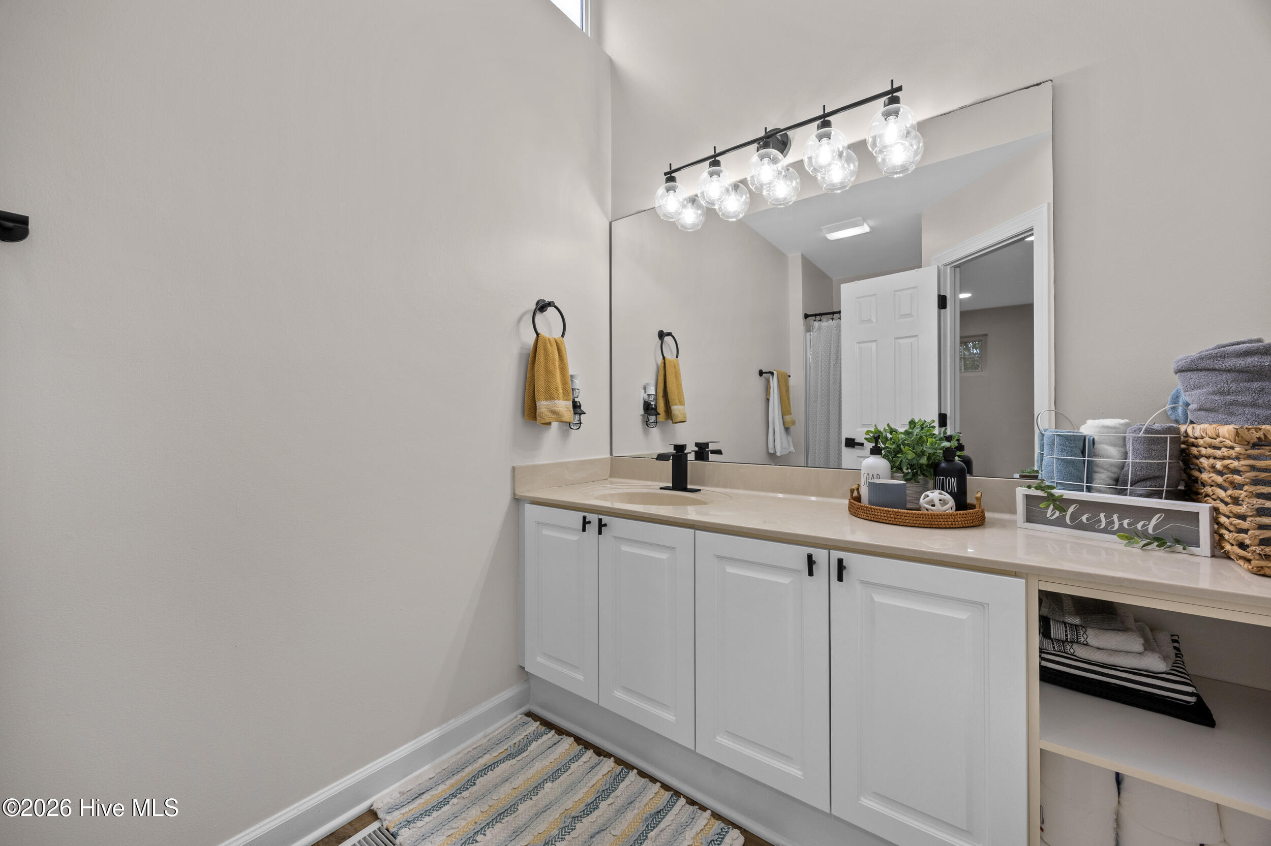 321 S Kerr Avenue Unit 157