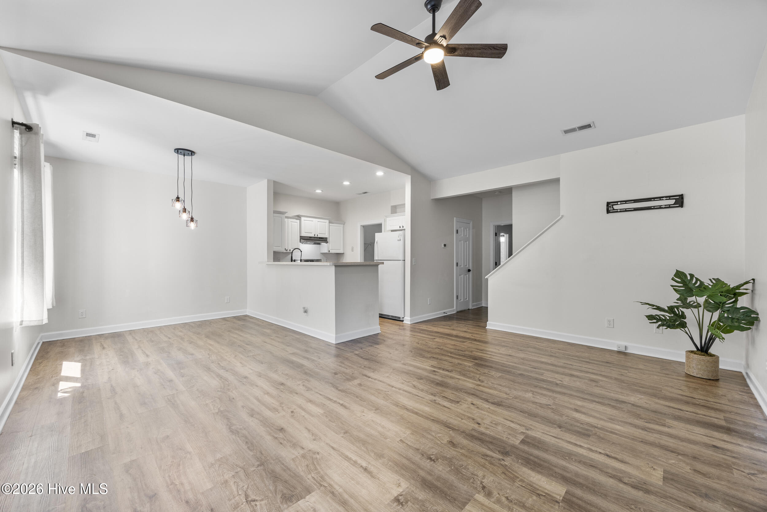 321 S Kerr Avenue Unit 157