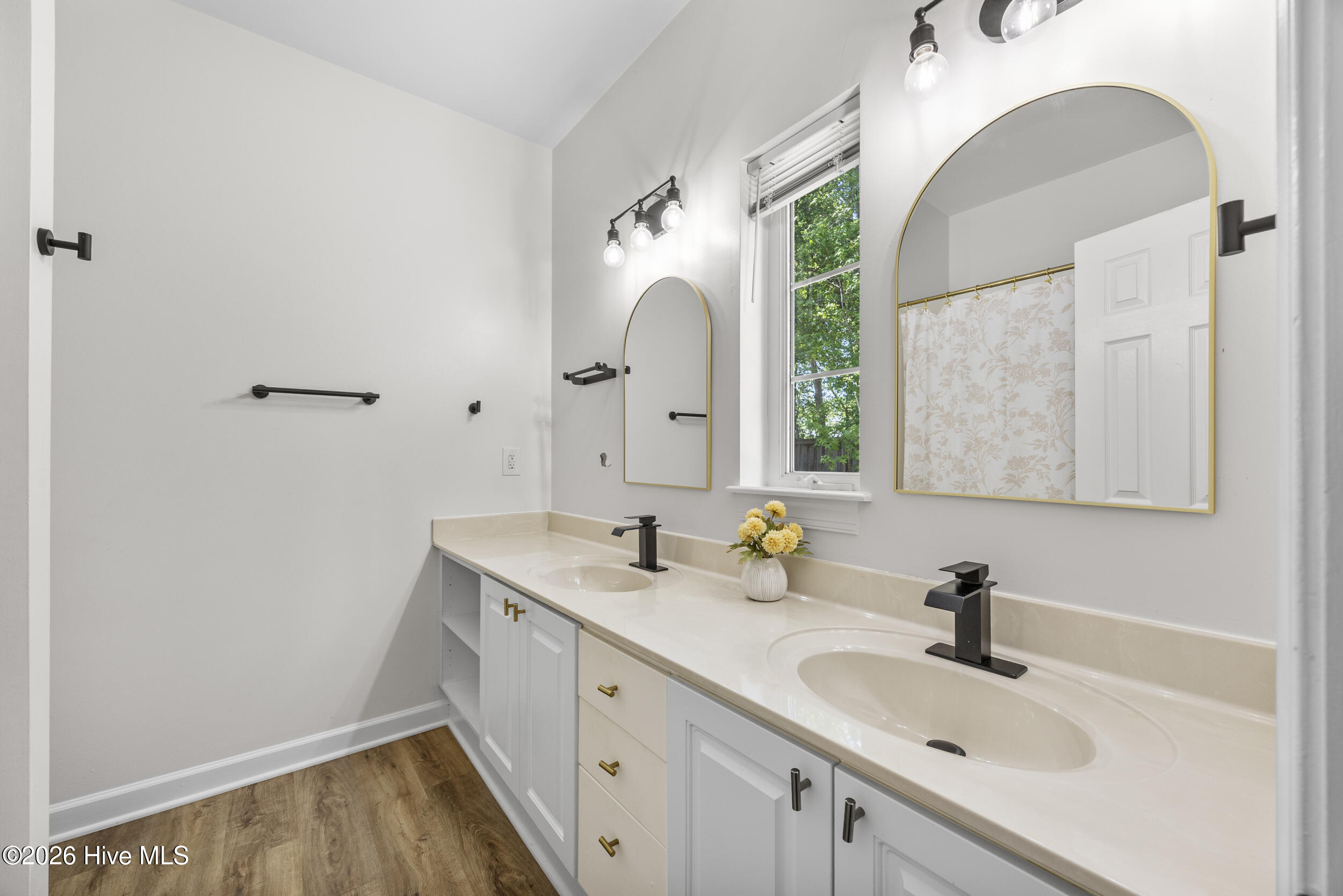 321 S Kerr Avenue Unit 157