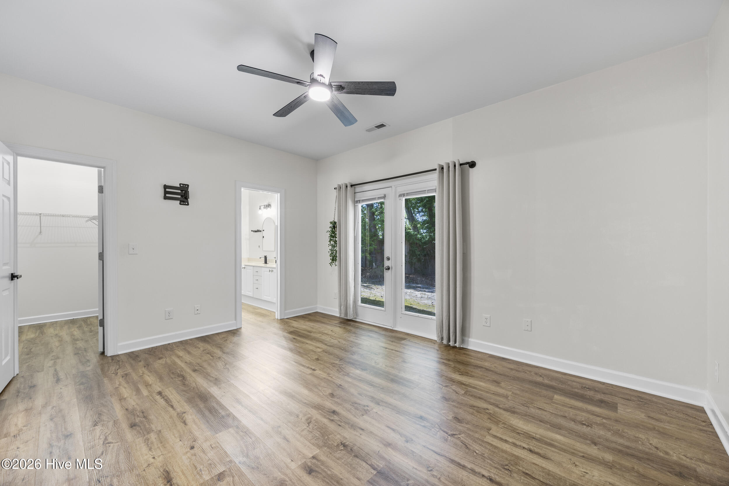 321 S Kerr Avenue Unit 157