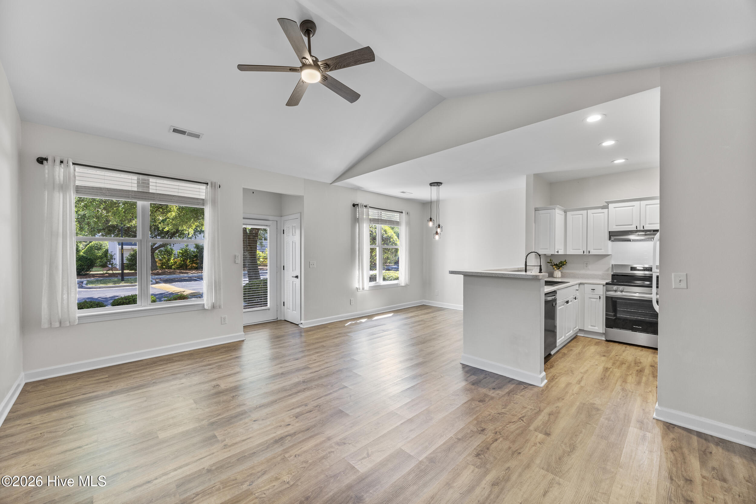 321 S Kerr Avenue Unit 157