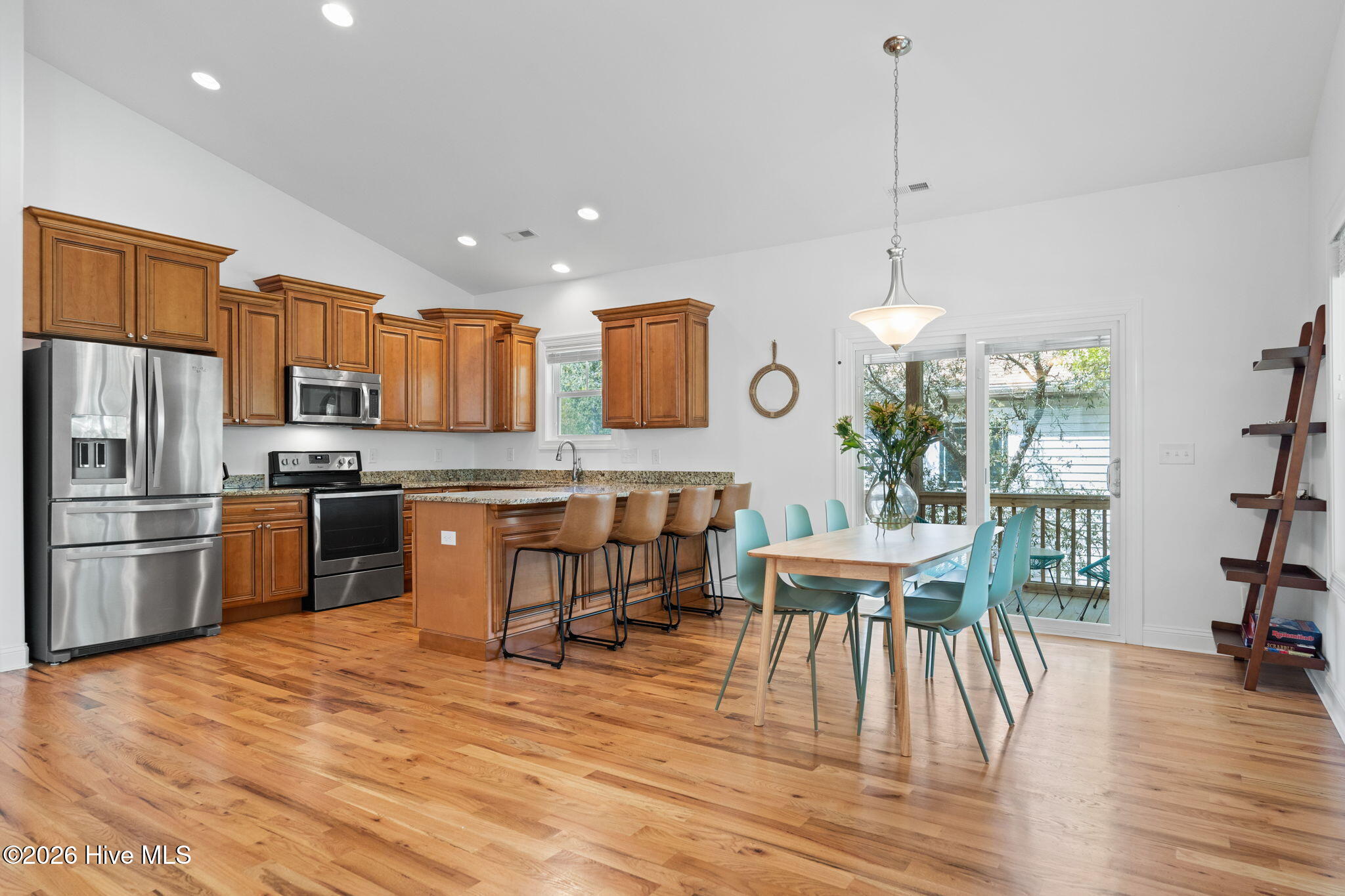 129 NE 8th Street