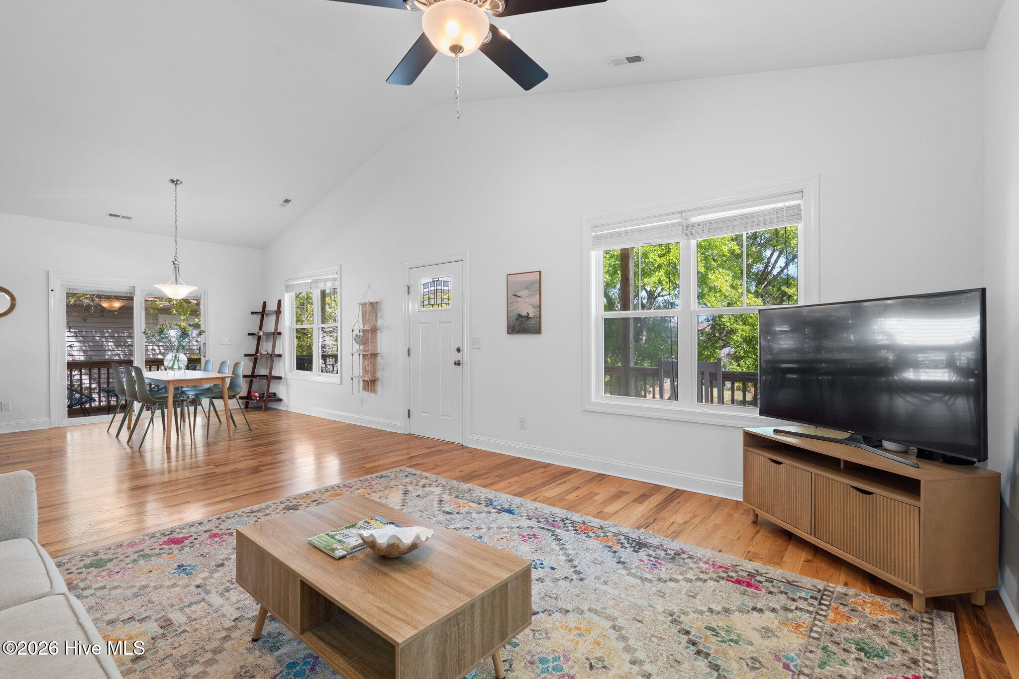 129 NE 8th Street