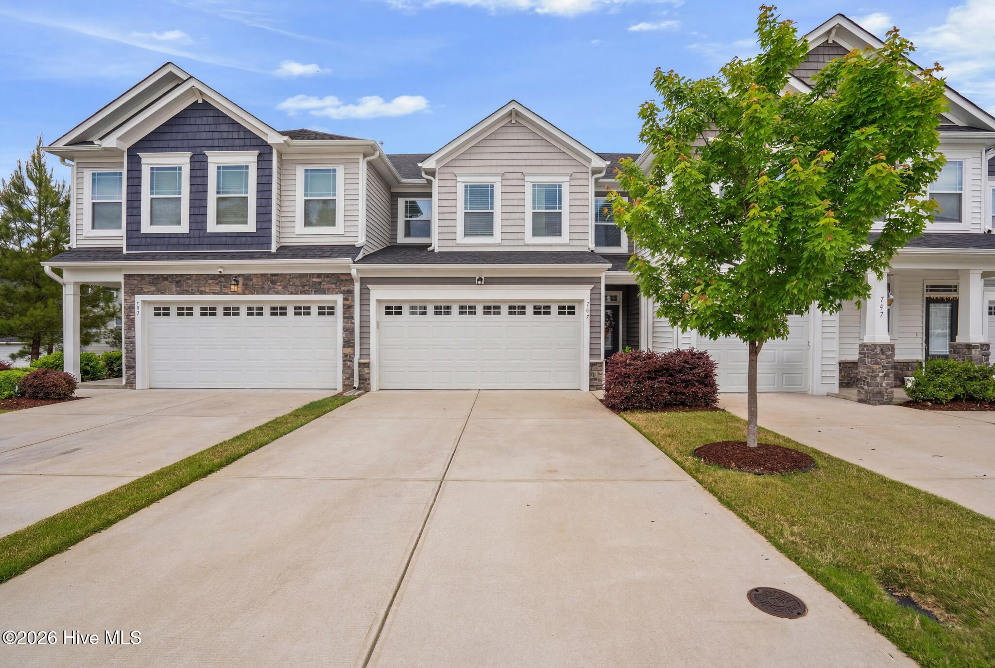 743 Creekway Drive