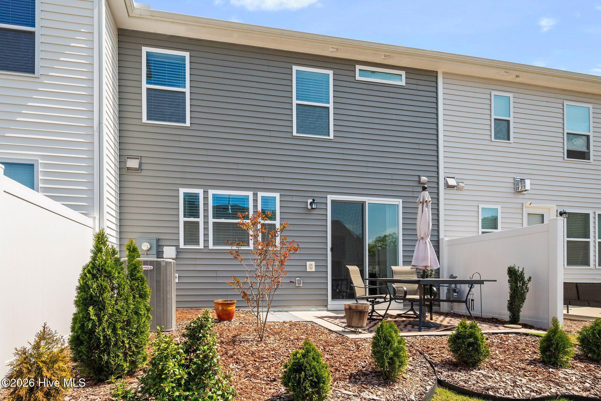 743 Creekway Drive