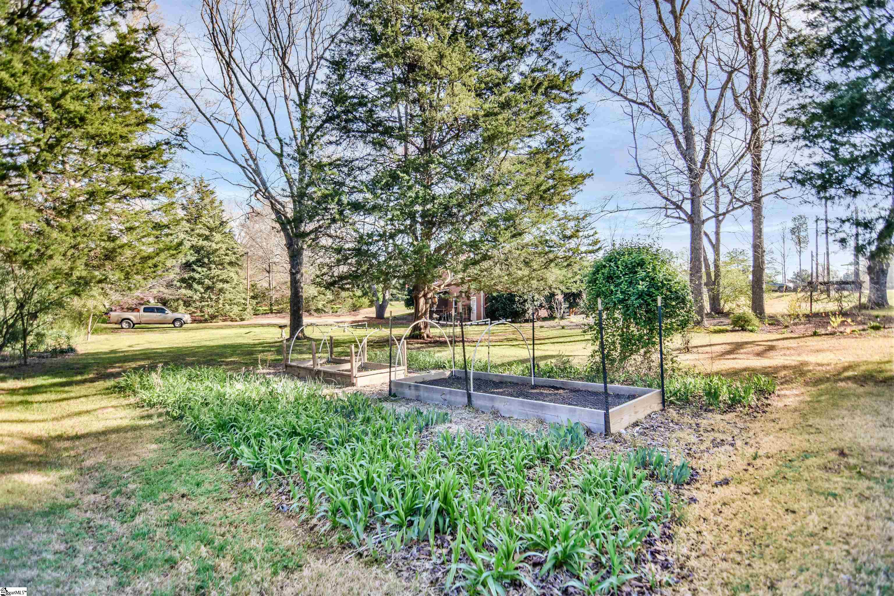 201 E Standing Springs Road, Simpsonville