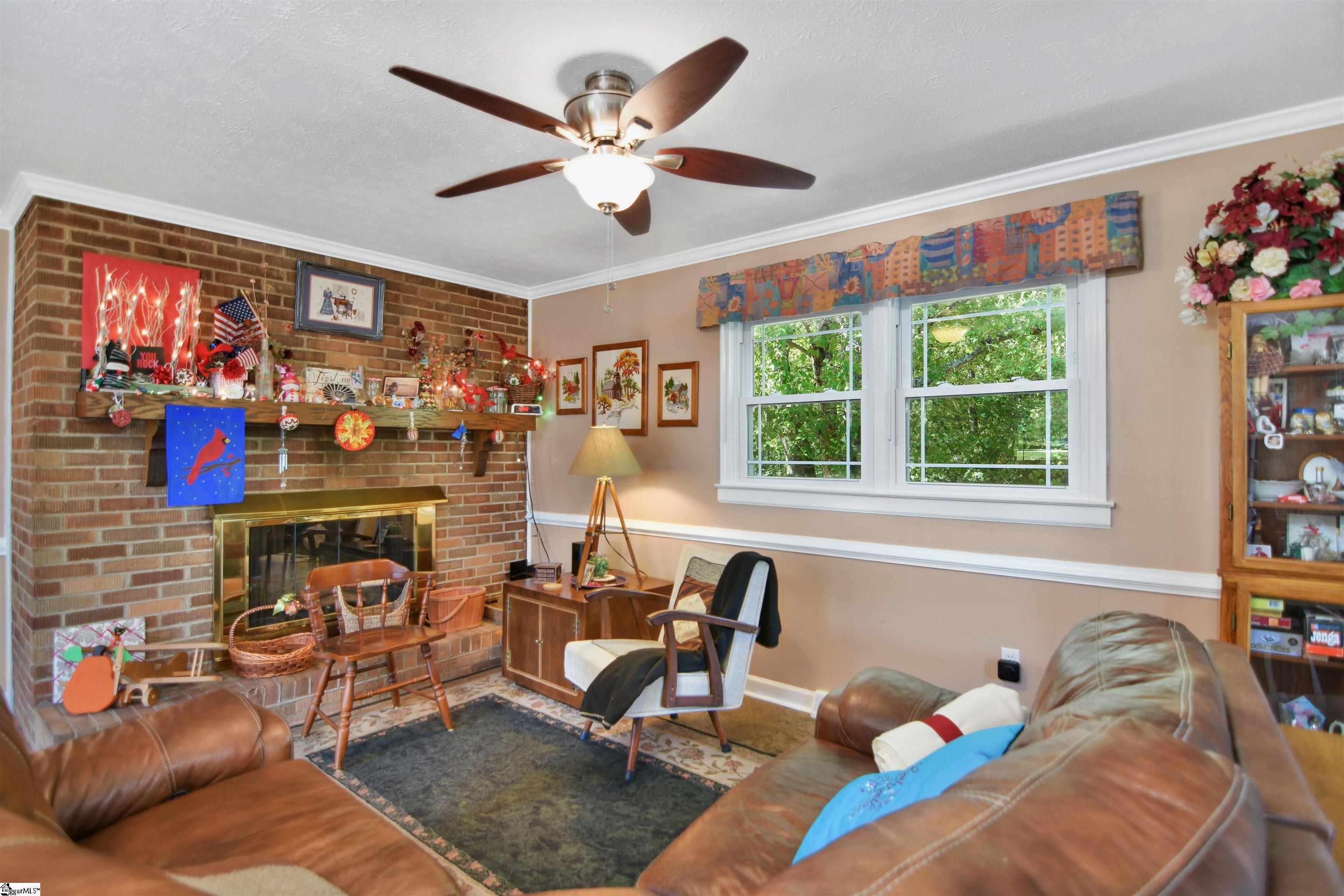 201 E Standing Springs Road, Simpsonville