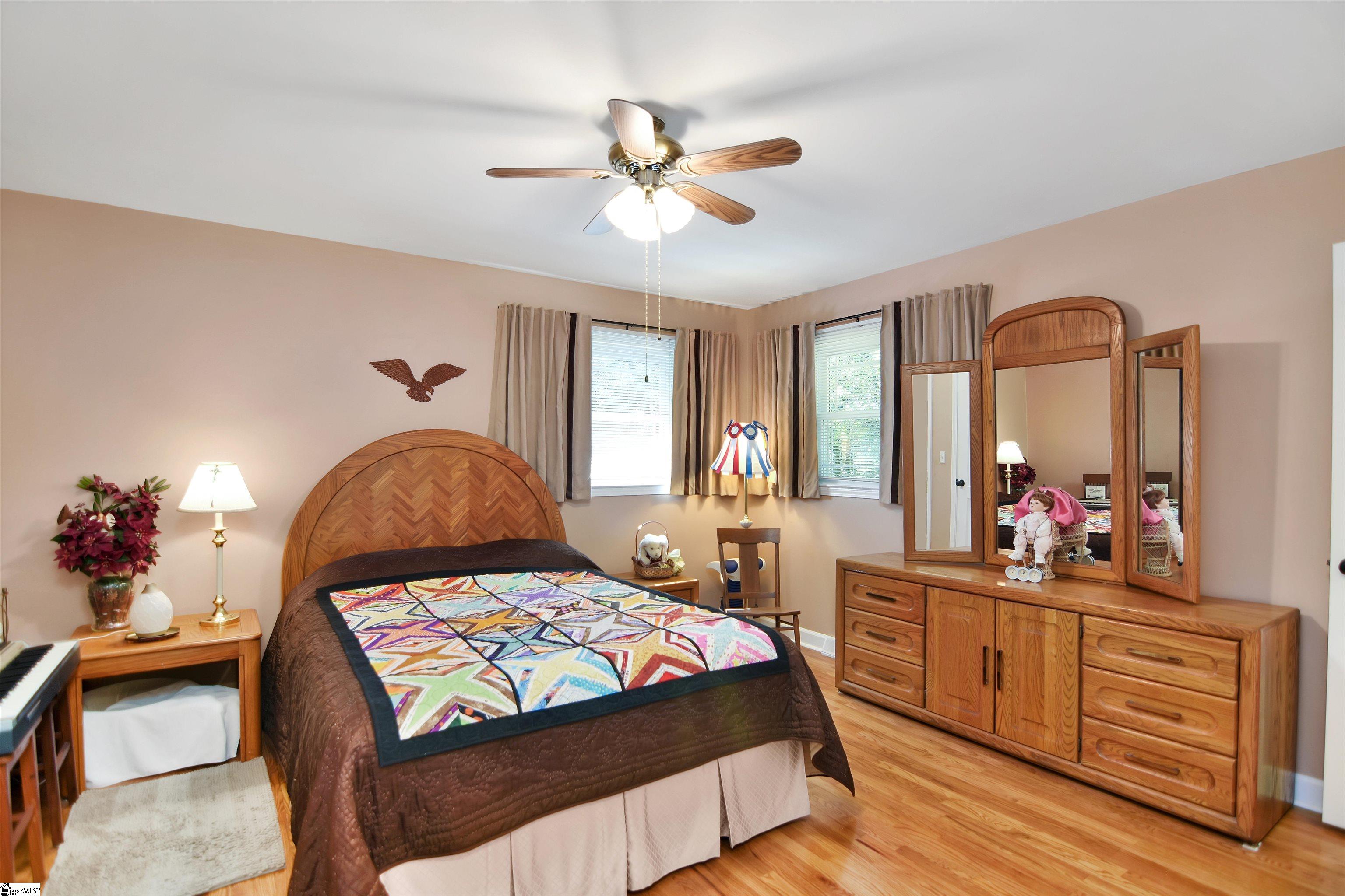 201 E Standing Springs Road, Simpsonville