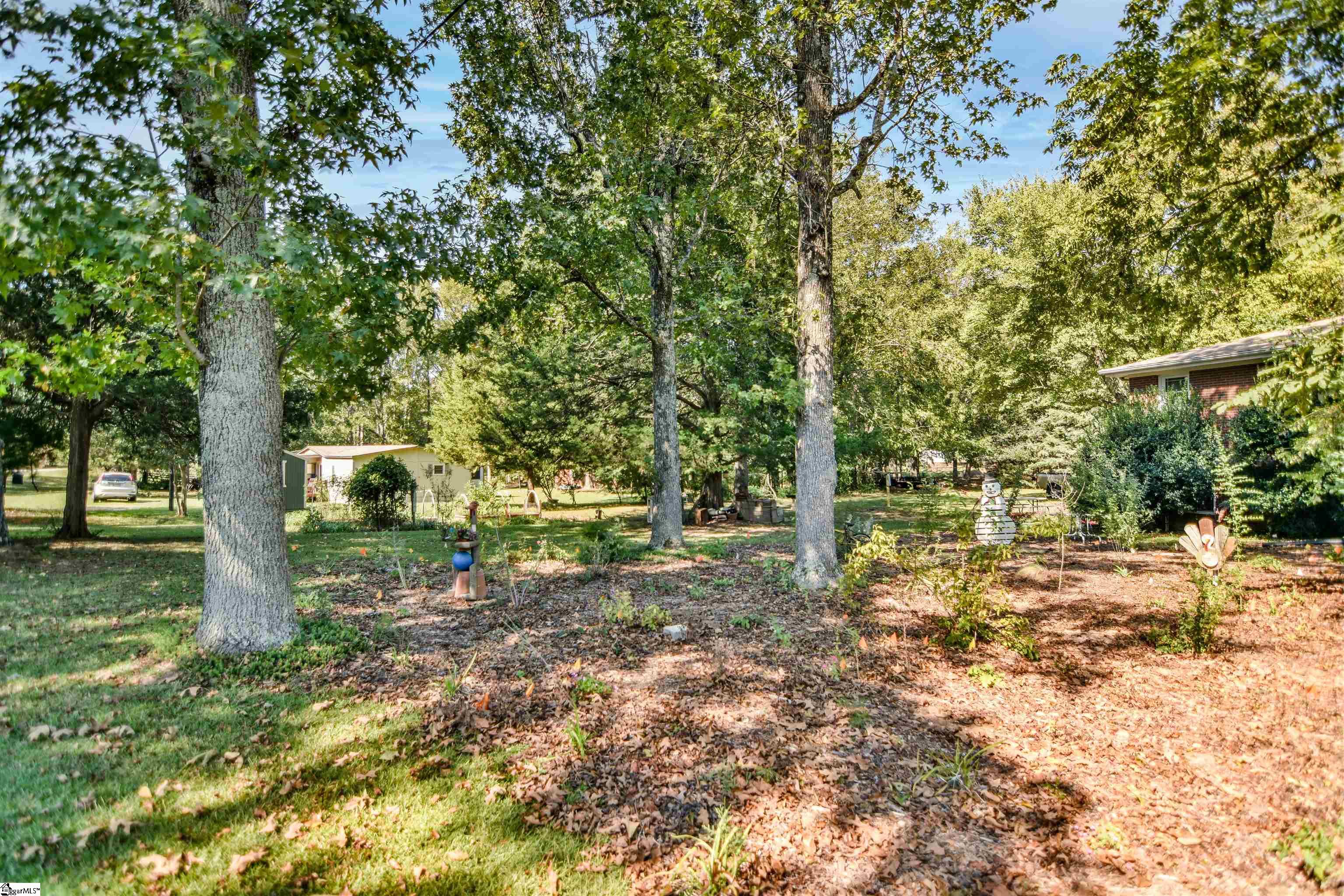 201 E Standing Springs Road, Simpsonville
