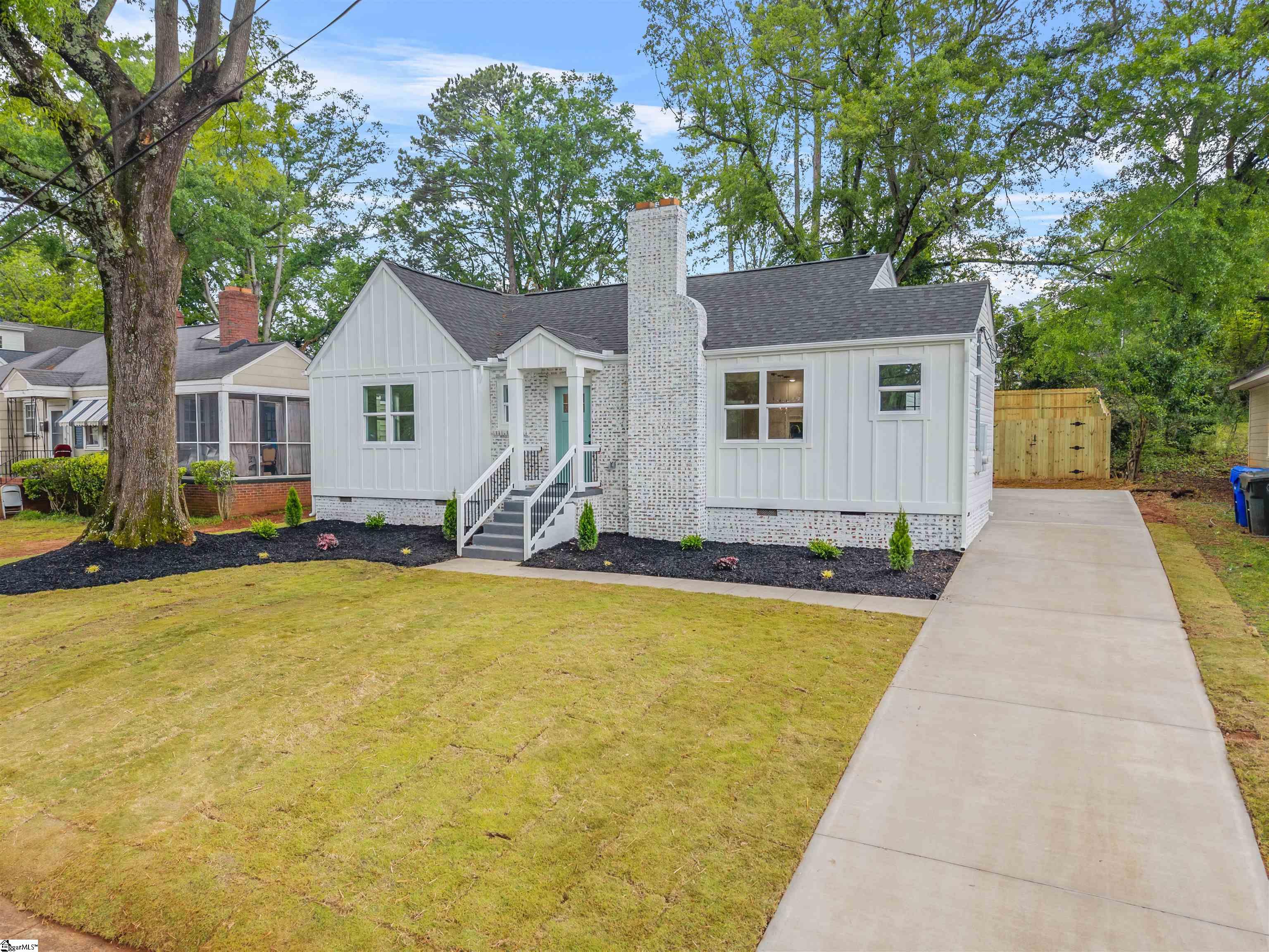 222 Potomac Avenue