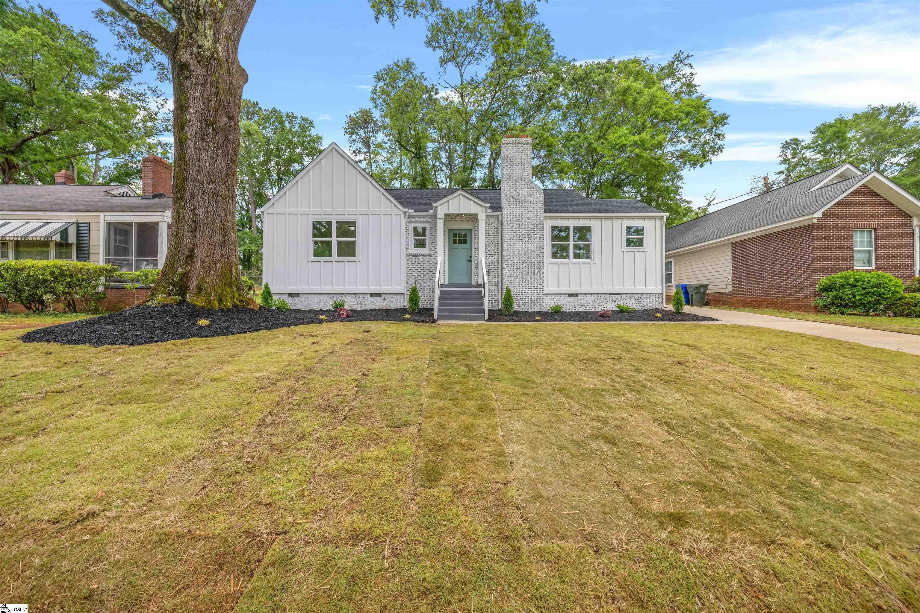 222 Potomac Avenue
