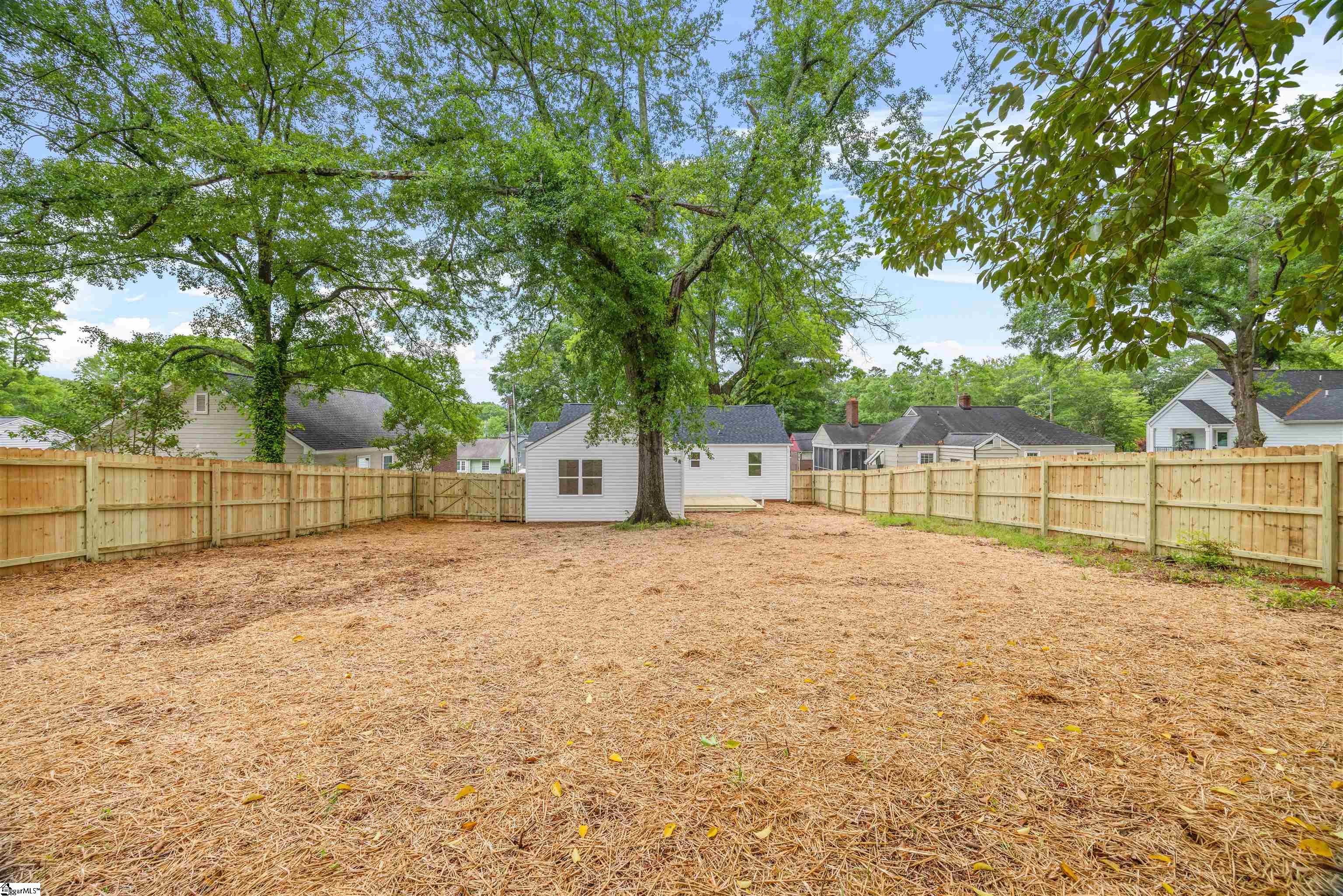 222 Potomac Avenue