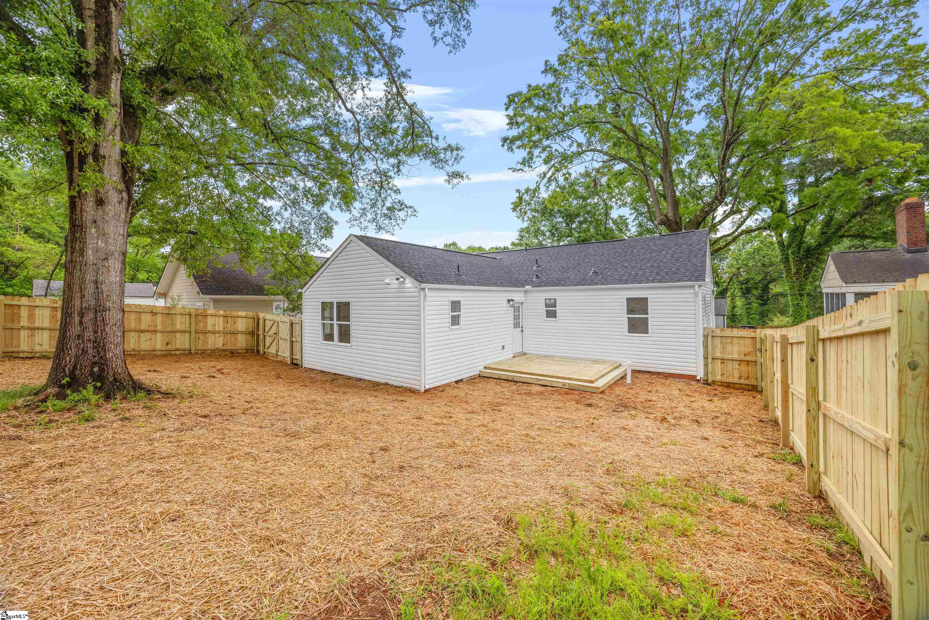 222 Potomac Avenue