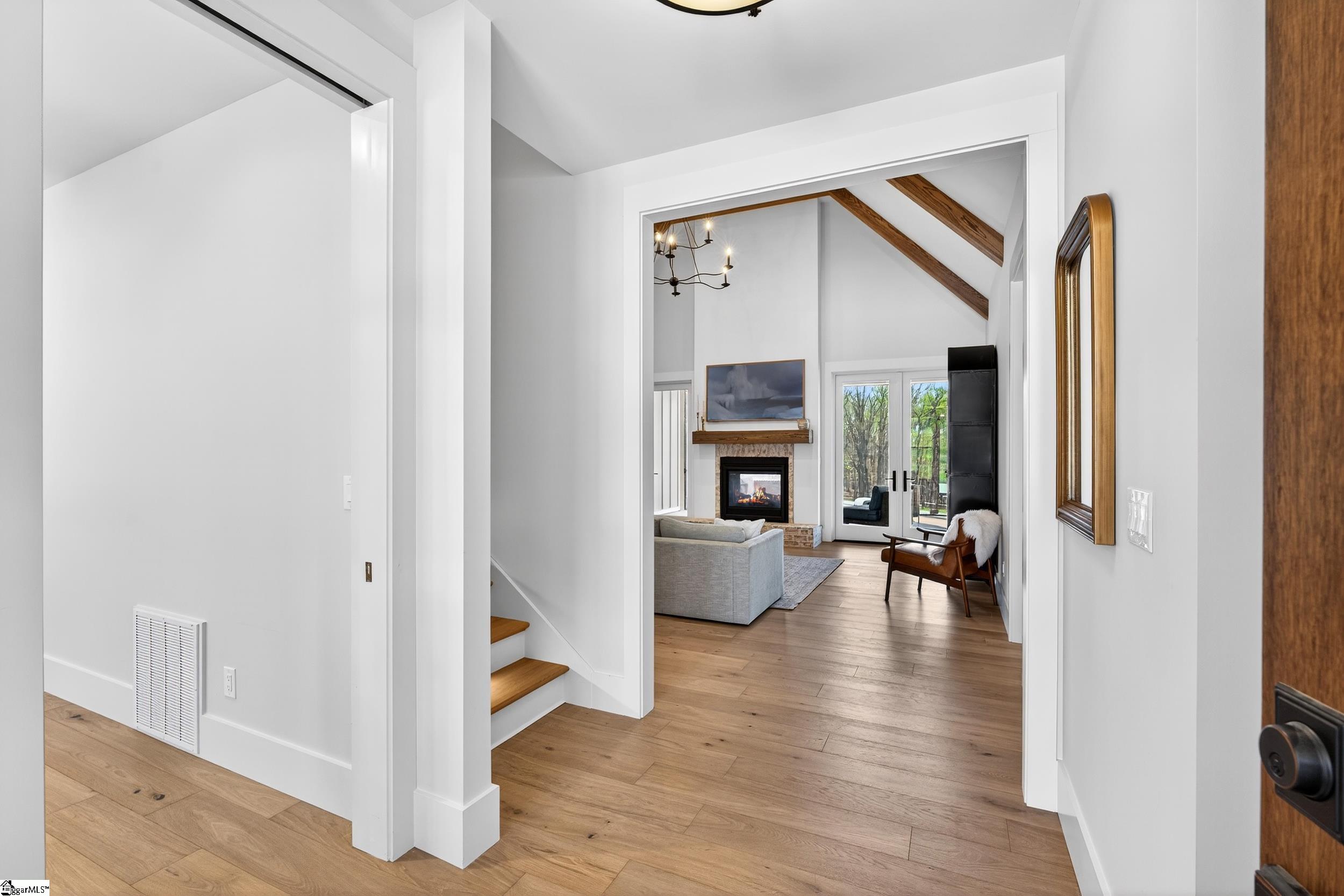 102 Waterfall Overlook Way