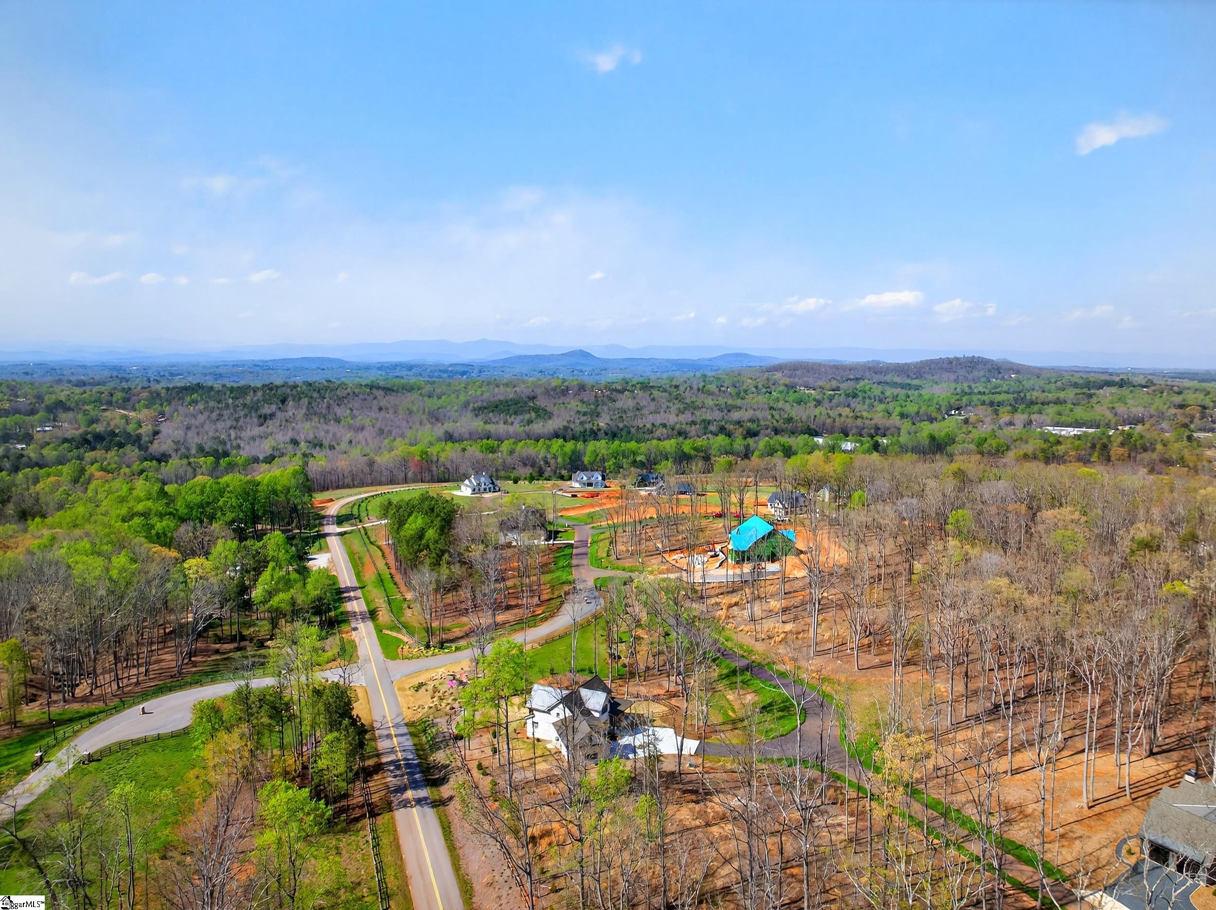 102 Waterfall Overlook Way