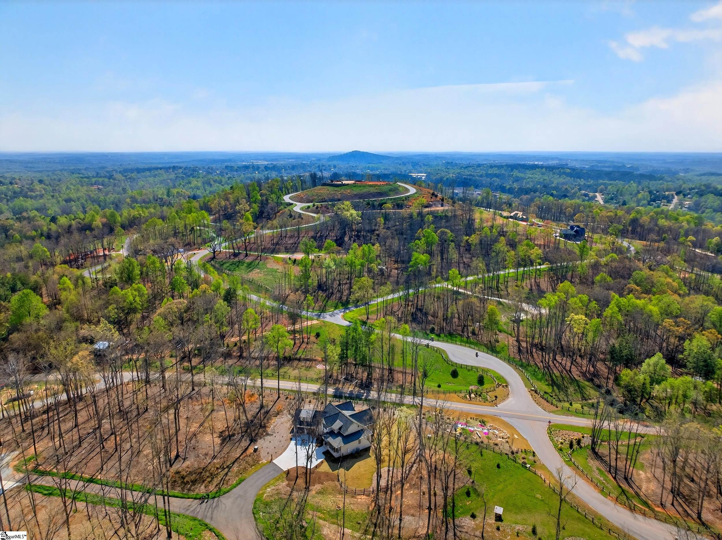 102 Waterfall Overlook Way