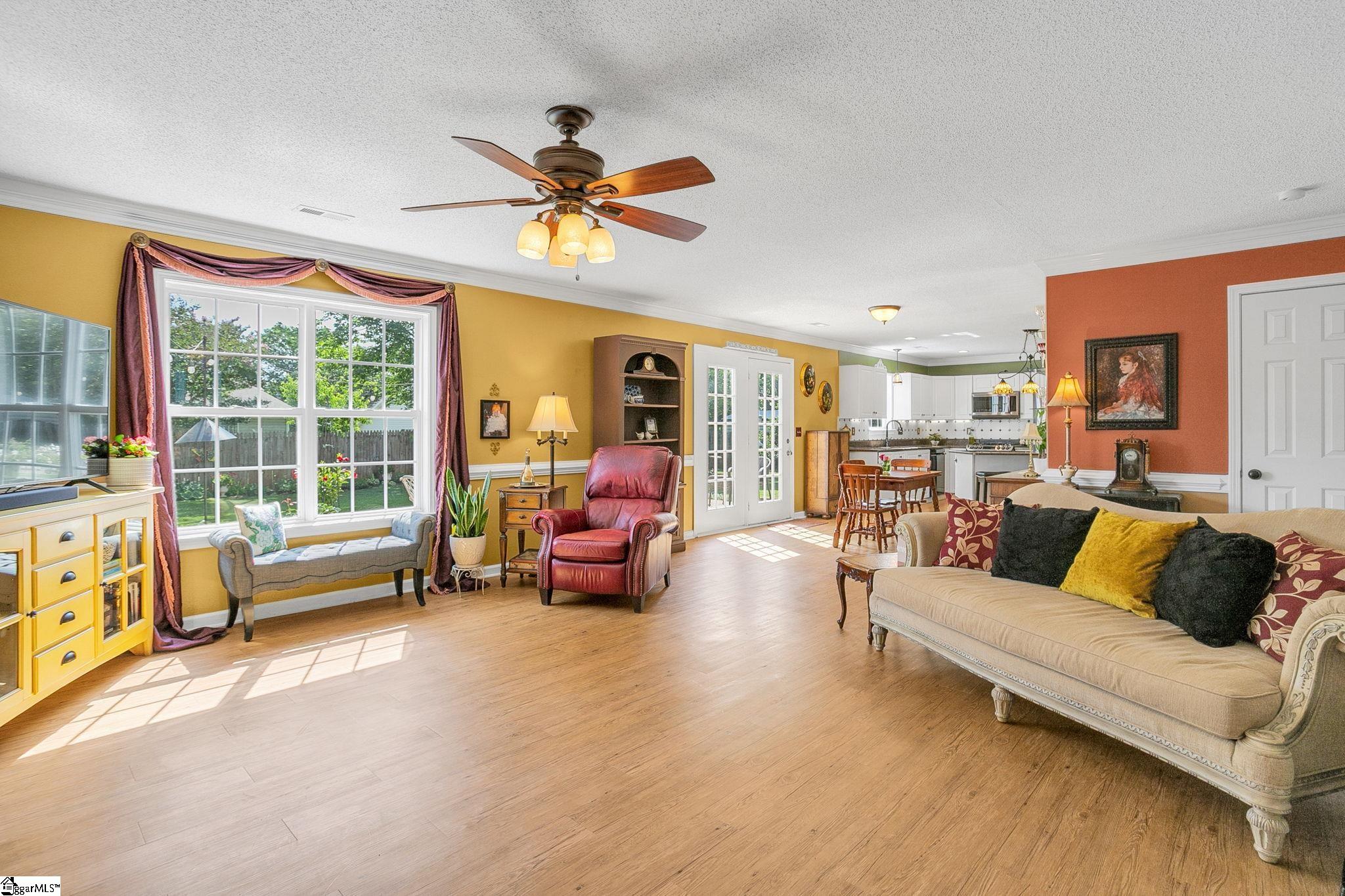 6 Kingfisher Drive