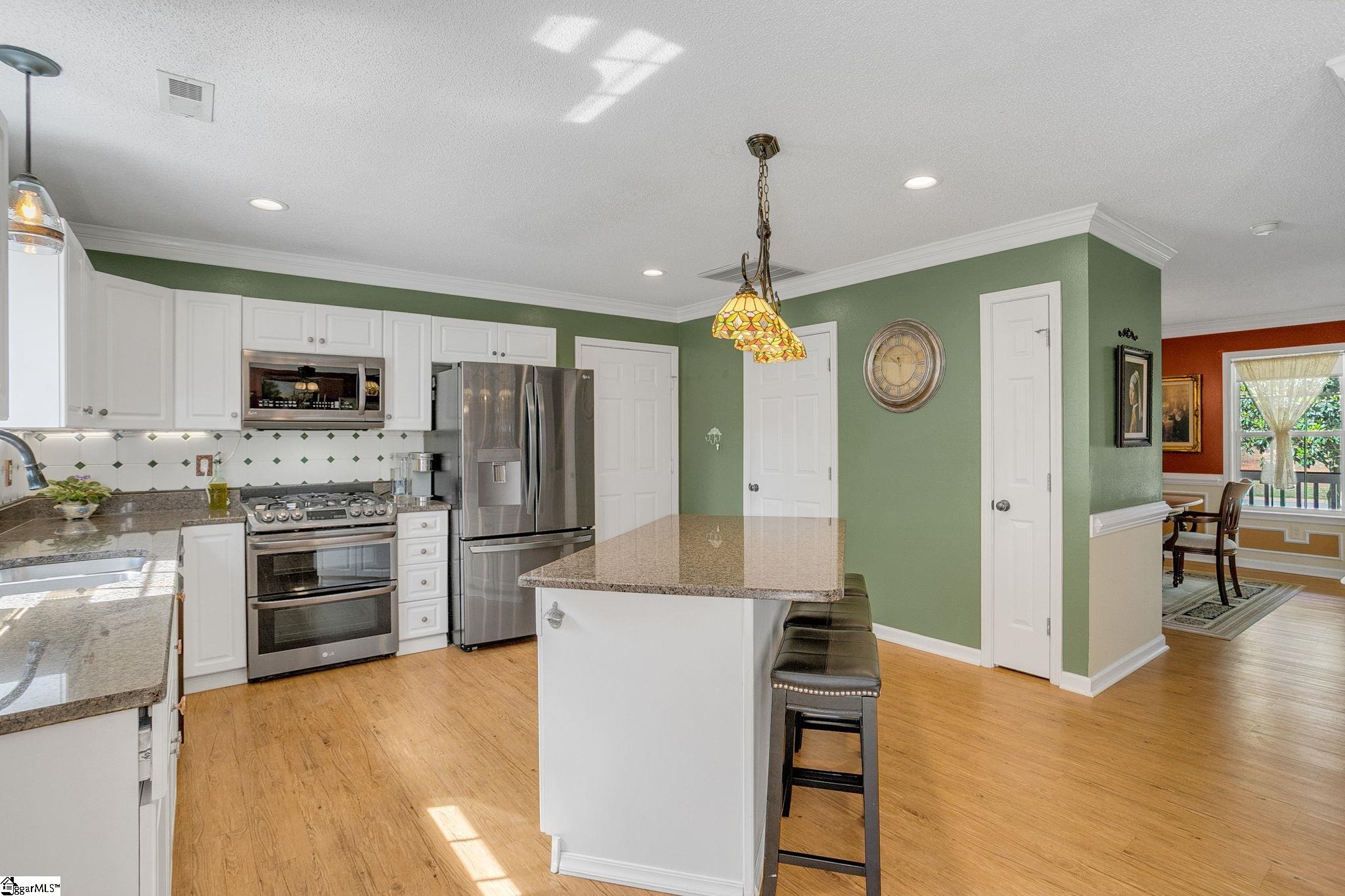 6 Kingfisher Drive