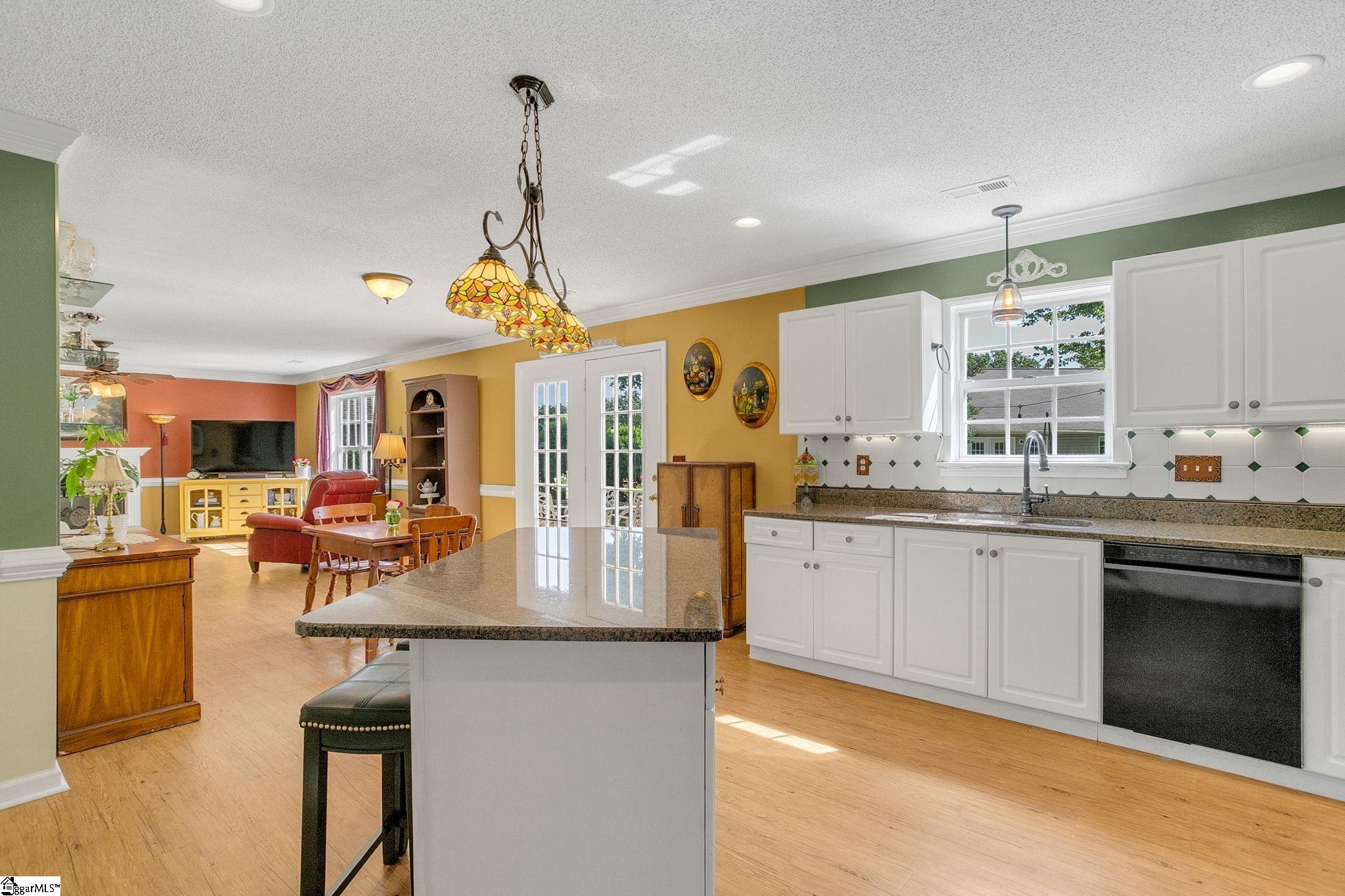 6 Kingfisher Drive