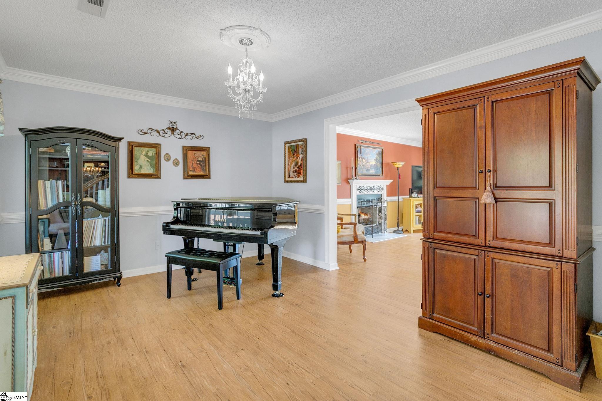 6 Kingfisher Drive