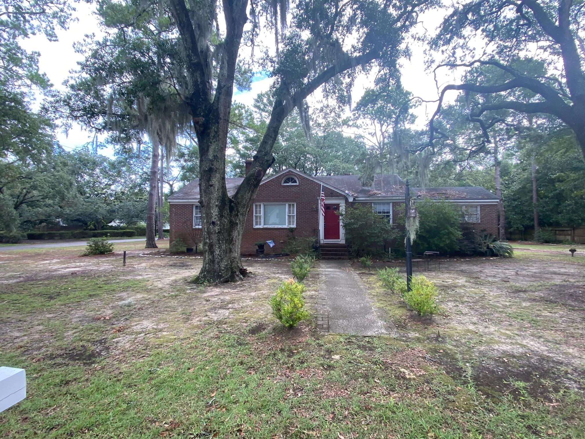 1005 Cliffwood Dr