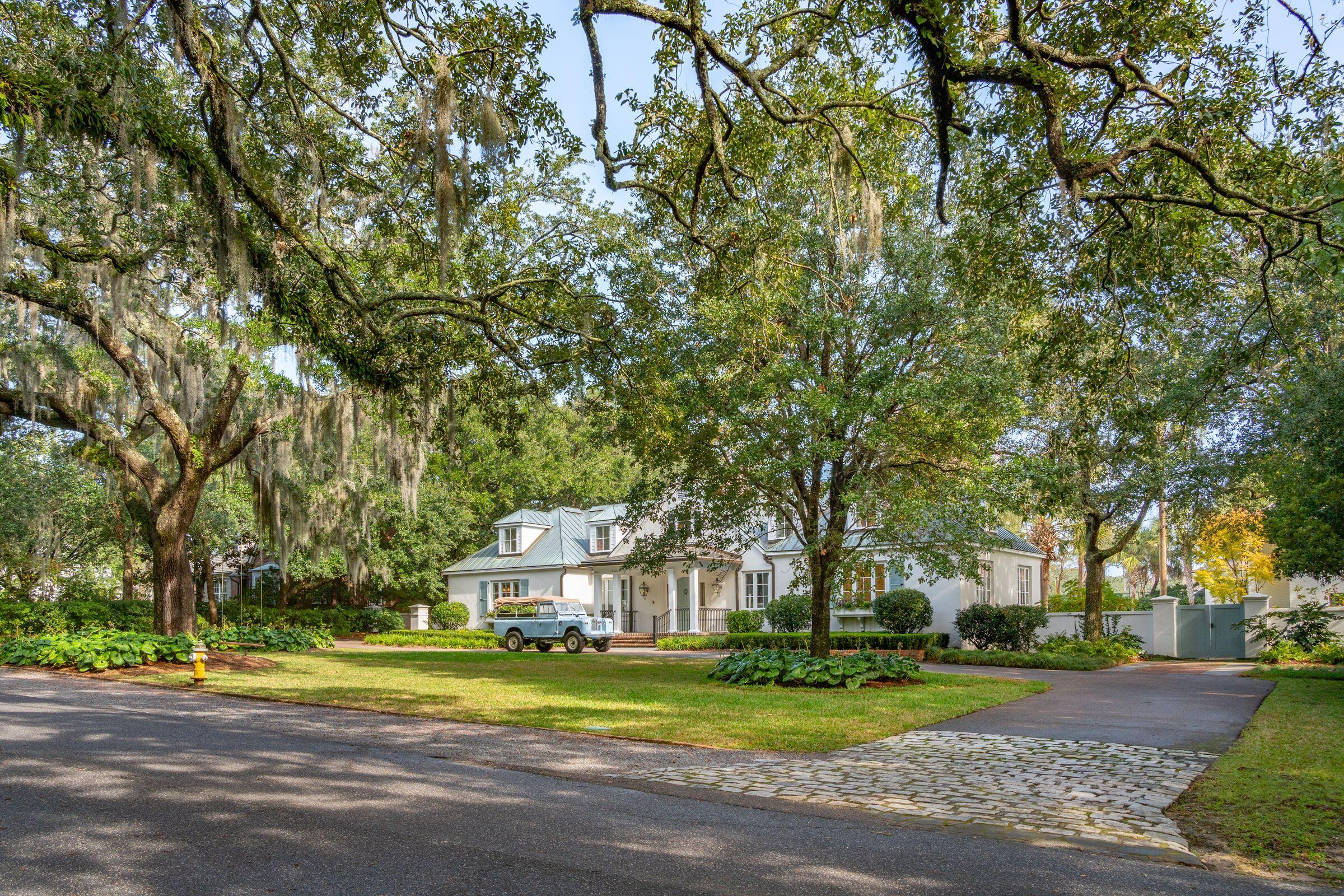 14 Jamestown Road