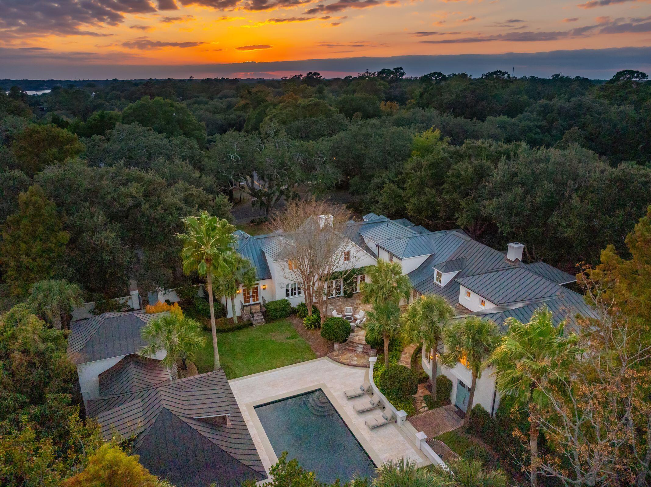 14 Jamestown Road