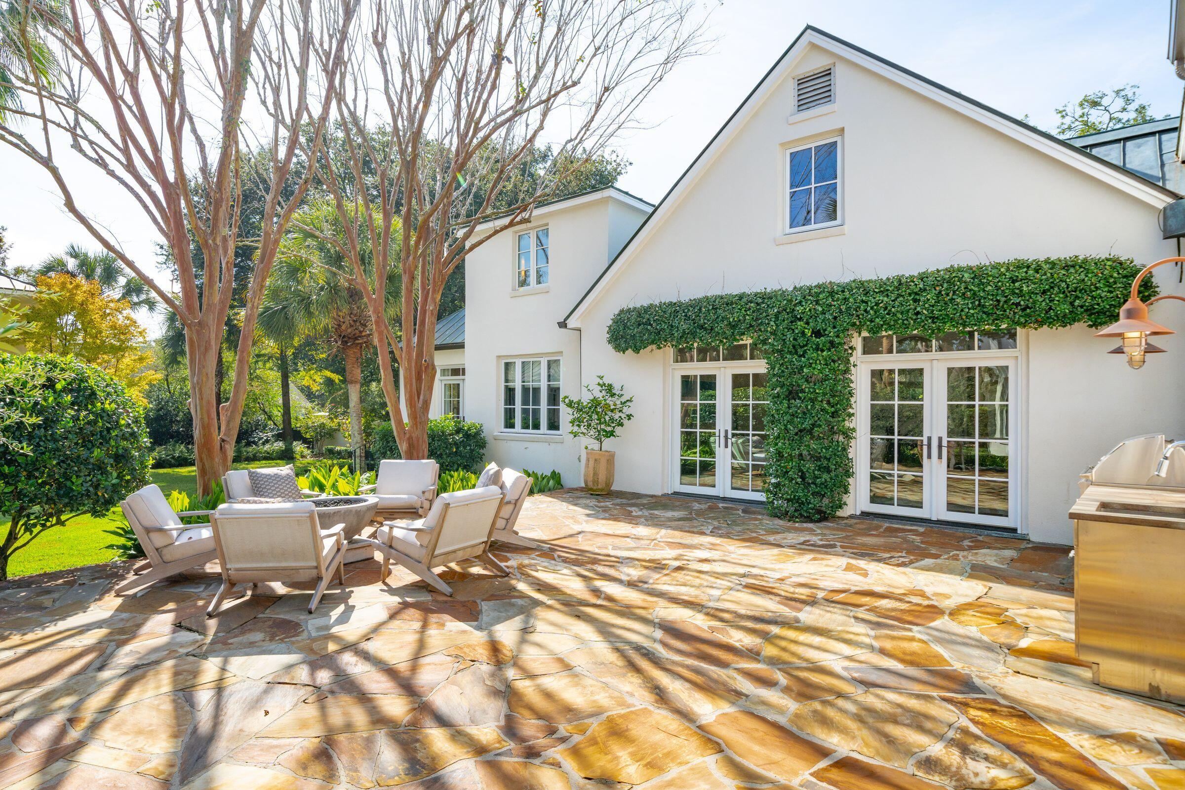 14 Jamestown Road