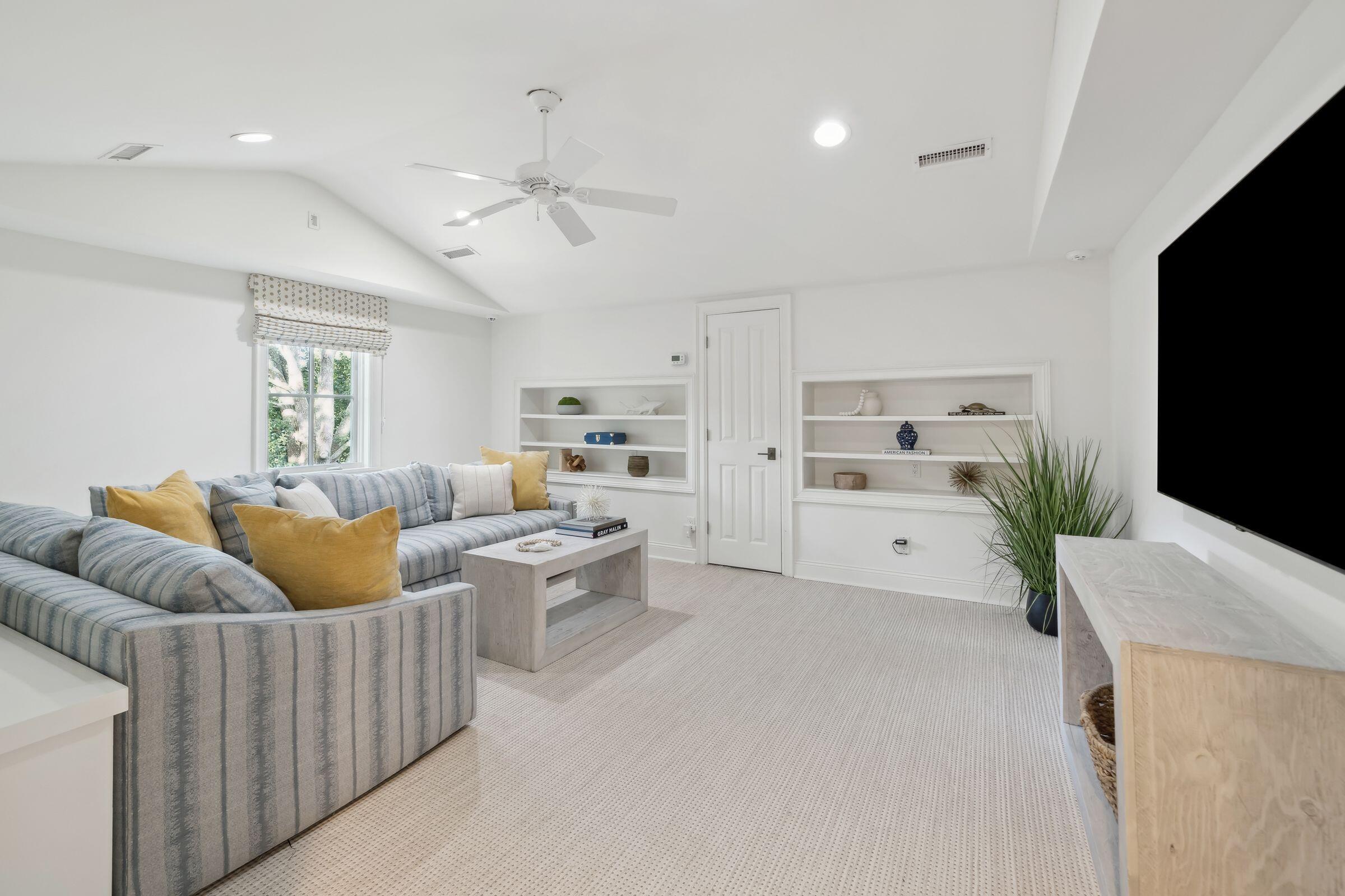 14 Jamestown Road