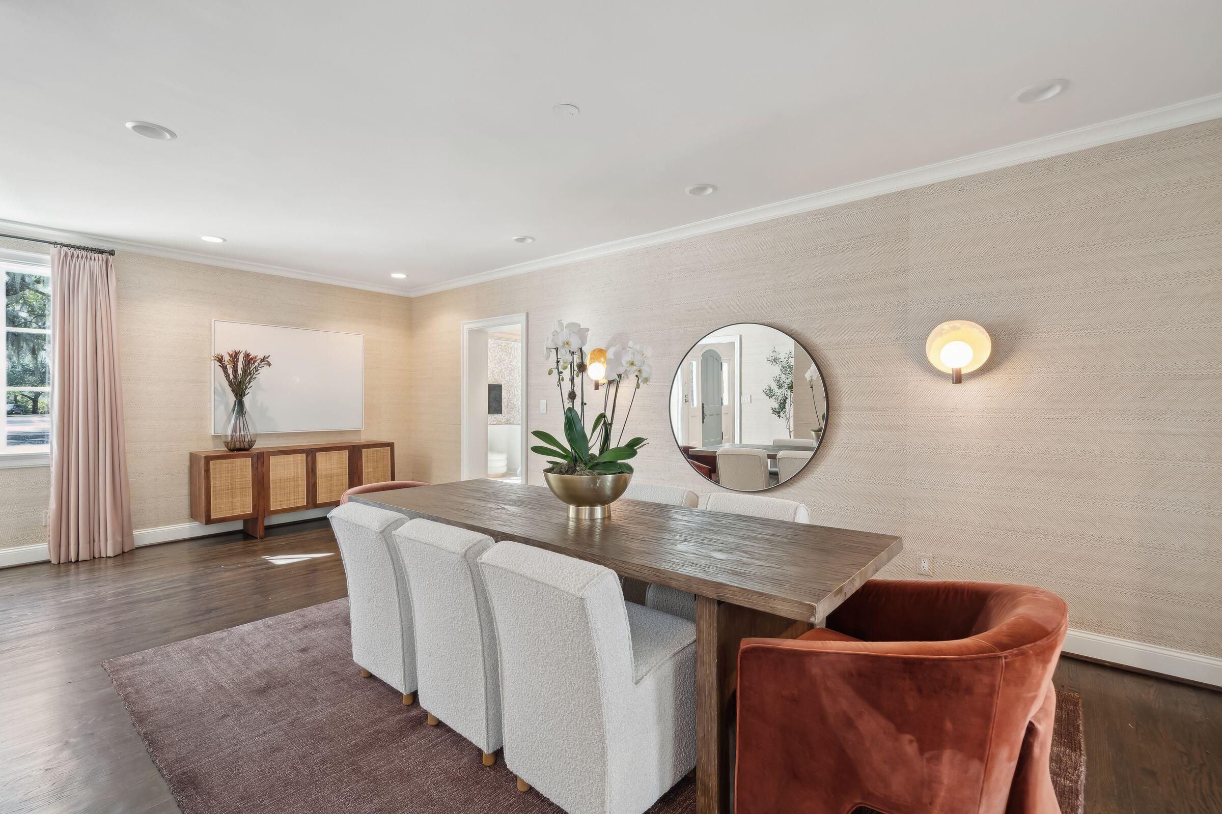 14 Jamestown Road