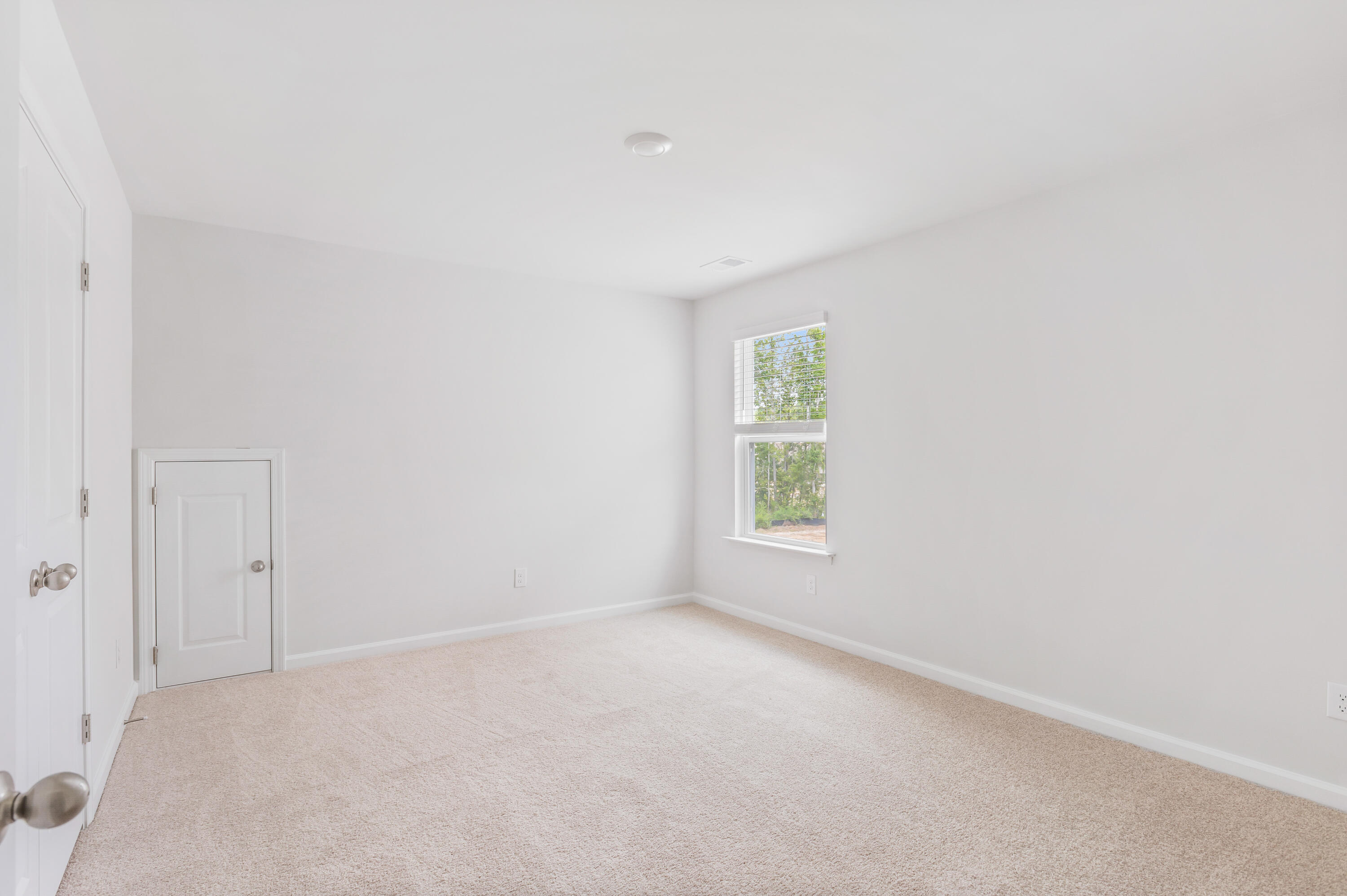 279 Watersglen Drive