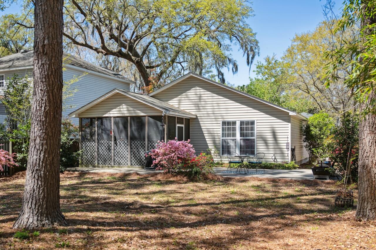 1411 River Front Drive