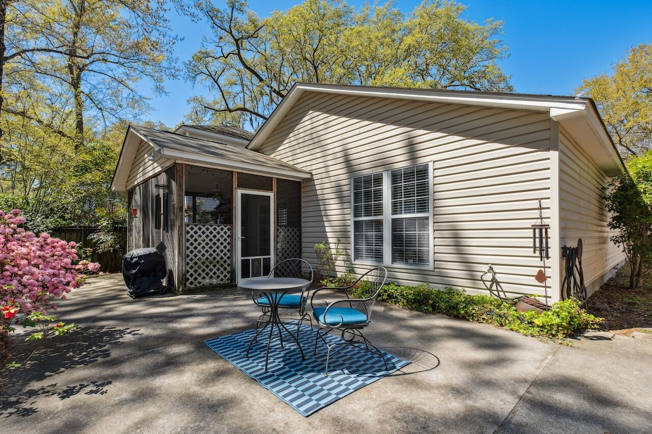 1411 River Front Drive