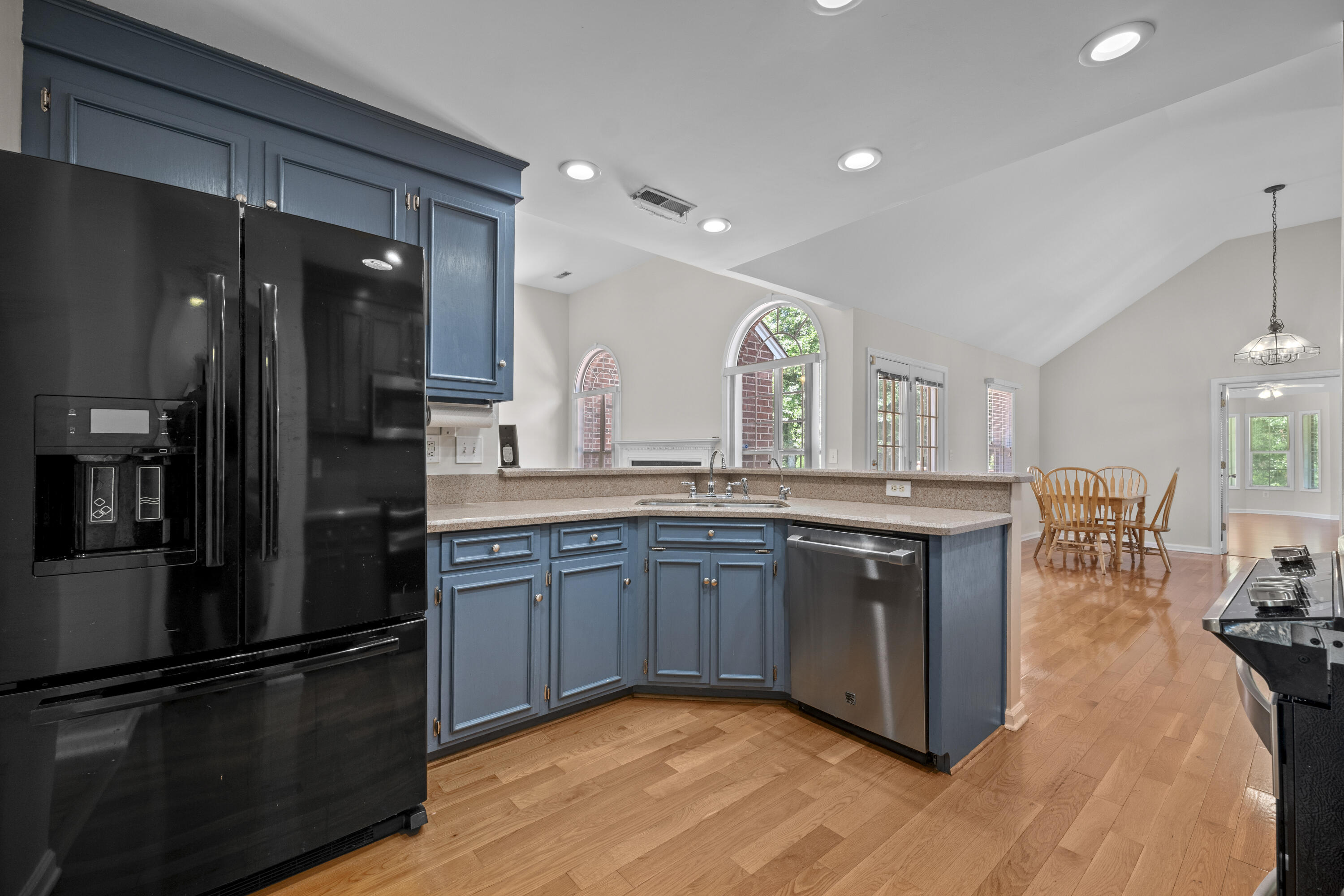 121 Arrowridge Court