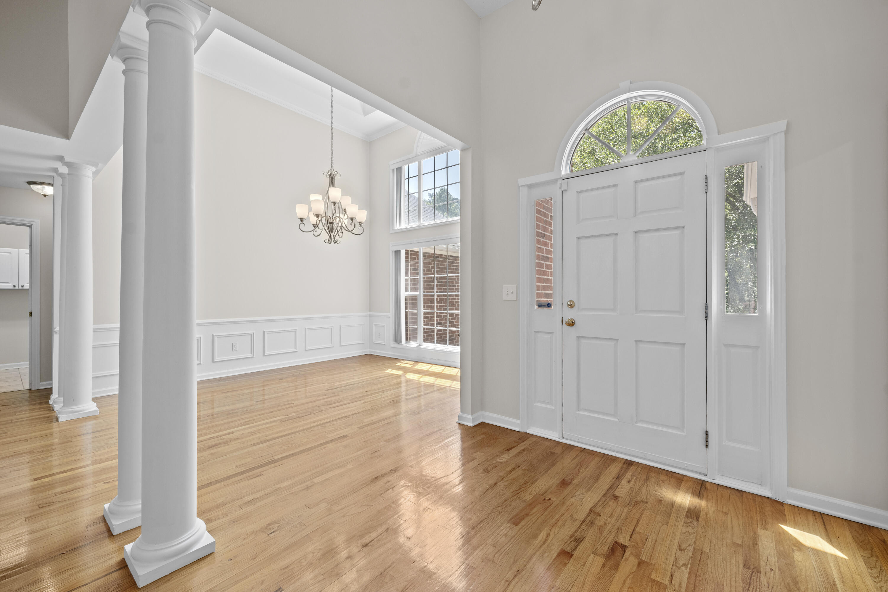 121 Arrowridge Court